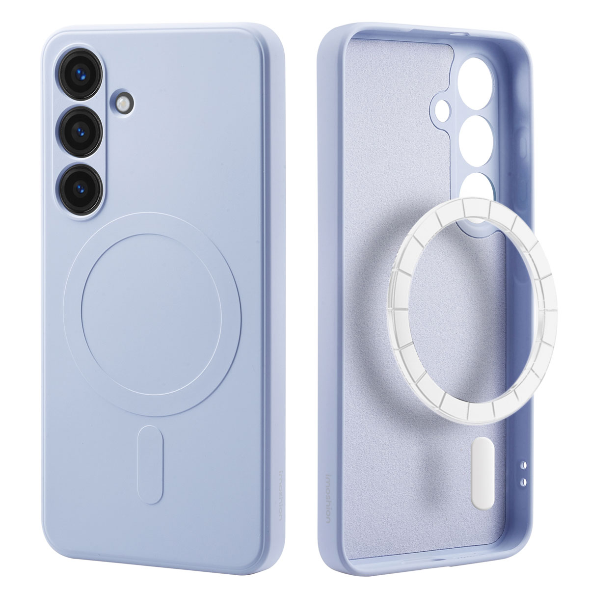 Twee lichtblauwe telefoonhoesjes, één met, één zonder de MagSafe-ring, op een wit oppervlak.