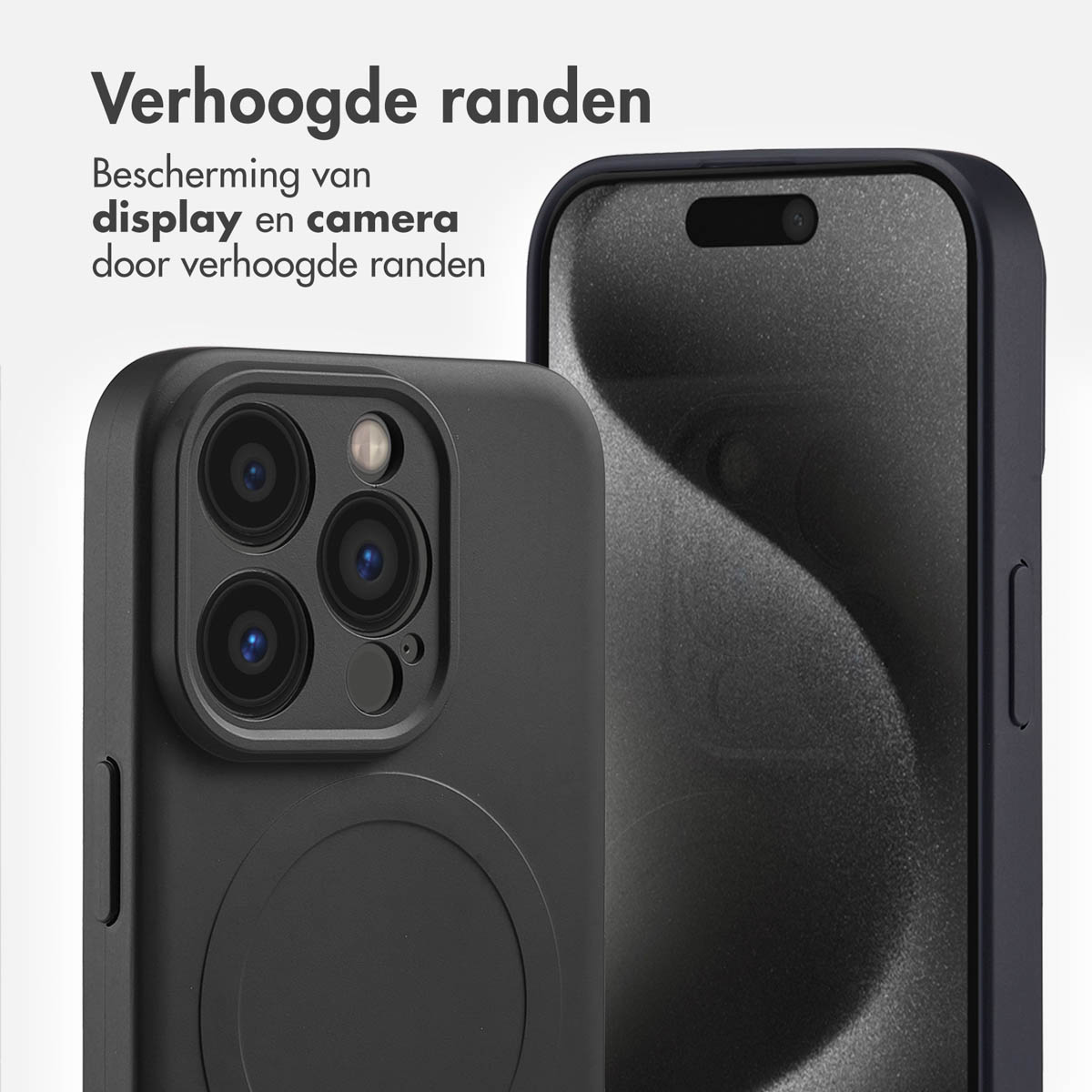 Zwarte telefoonhoes met zichtbare cameralenzen, naast een telefoon. Display is zwart.