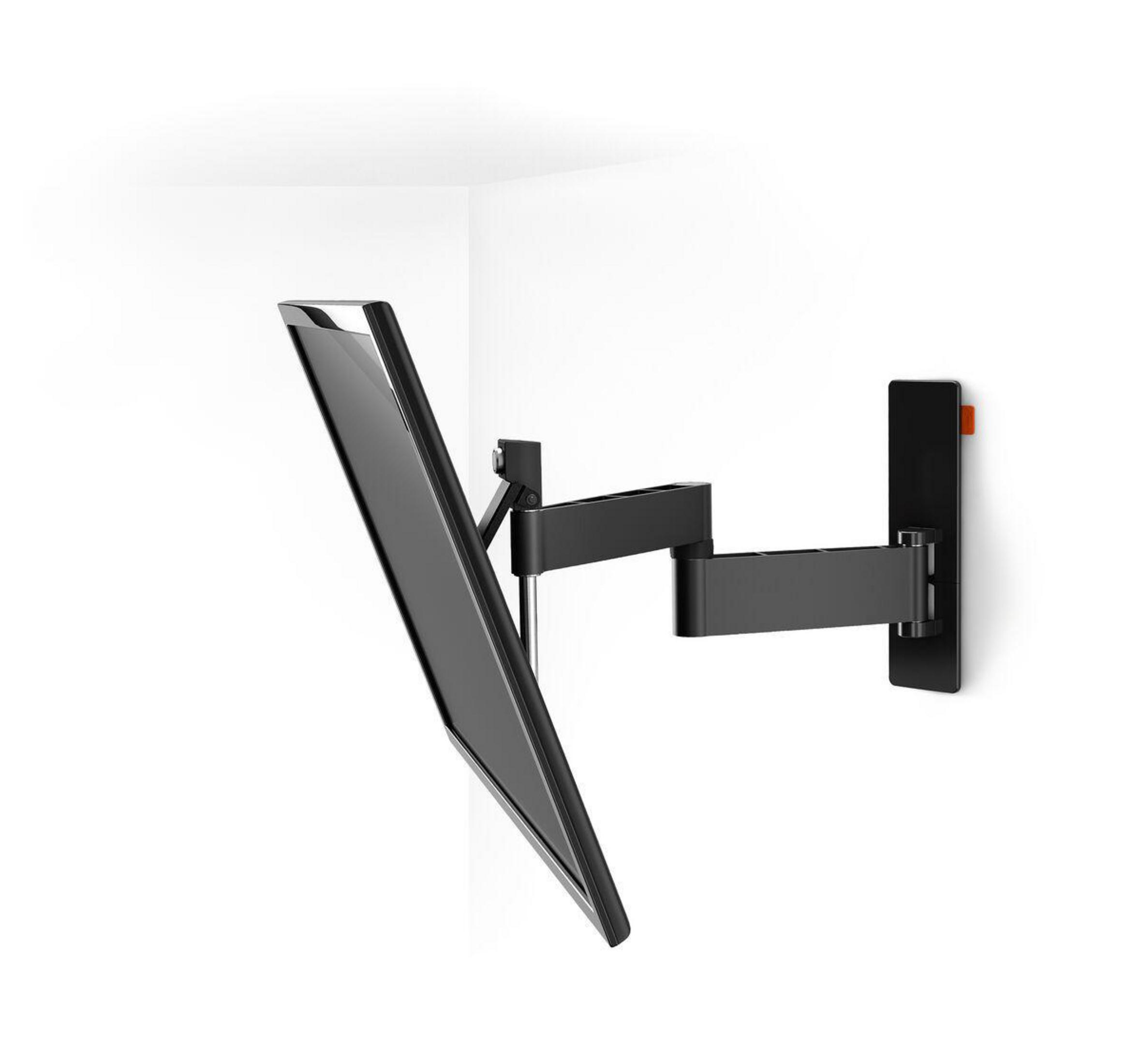 Un téléviseur monté sur un mur. Le téléviseur est noir et a un bras noir. Le mur est blanc.