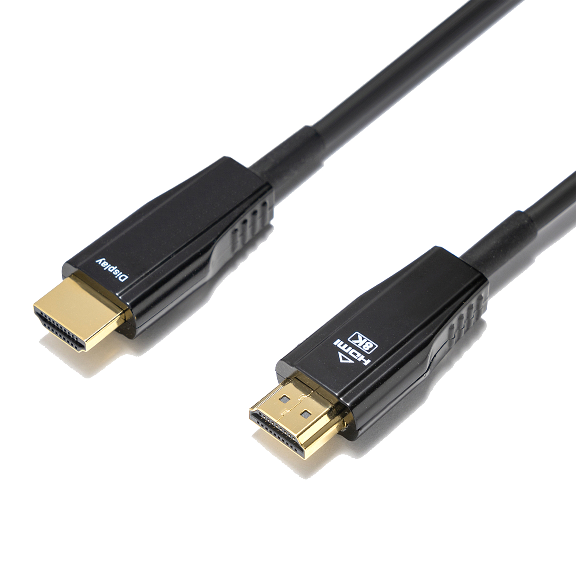 Zwarte HDMI-kabel met gouden connectoren. De kabel ligt op een witte achtergrond.