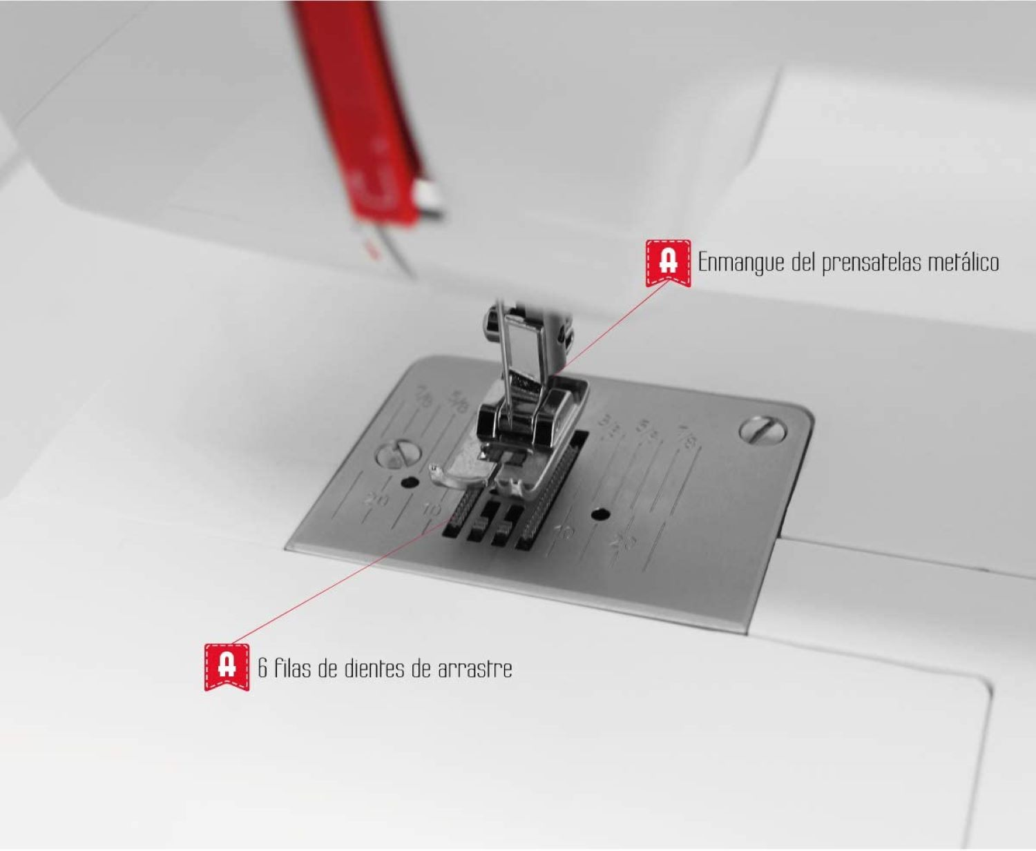 Etykieta energetyczna z ocenami, w tym klasą efektywności energetycznej i poziomem hałasu.