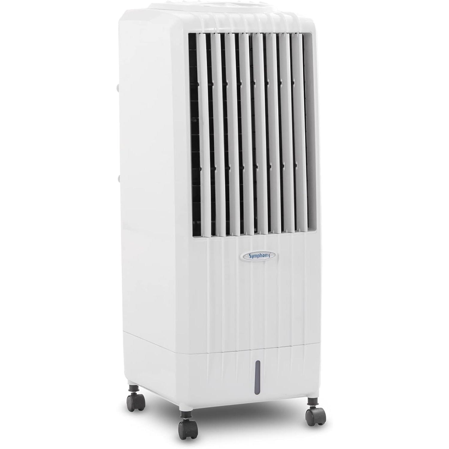 Enfriador de aire blanco. Forma alta y rectangular con lamas verticales.