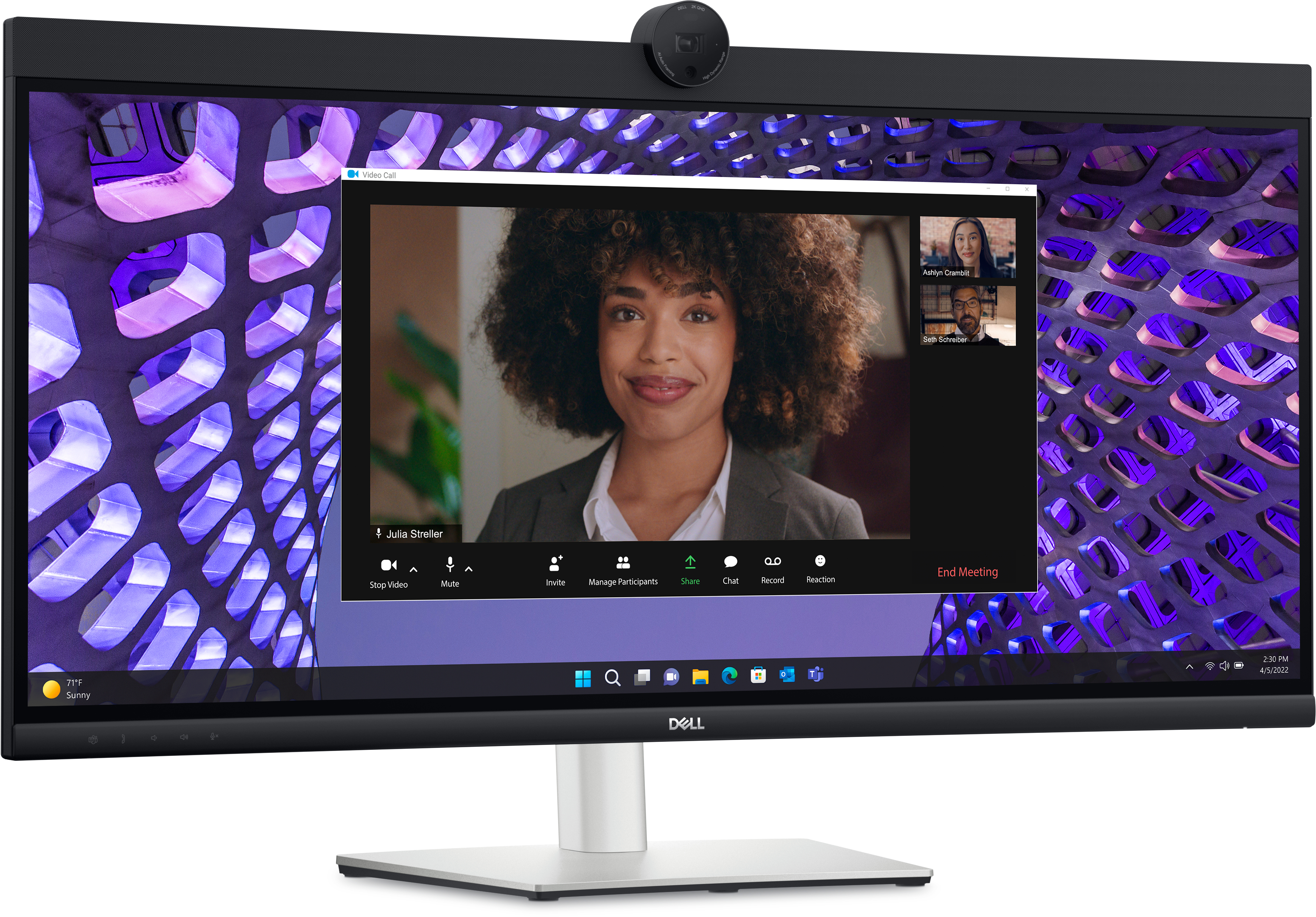 Dell-monitor met een videogesprek. Een vrouw lacht op het scherm. De achtergrond heeft een paars patroon.