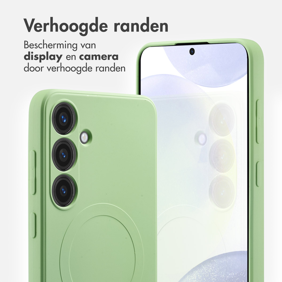Twee groene telefoonhoesjes. Eén toont de achterkant met camera's. De andere toont het scherm. Tekst zegt 'Verhoogde randen' en 'Display- en camerabescherming'.