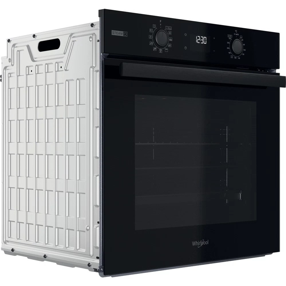 Forno nero ad incasso. Ha un orologio digitale, manopole e una porta a vetri. Muro bianco a sinistra.