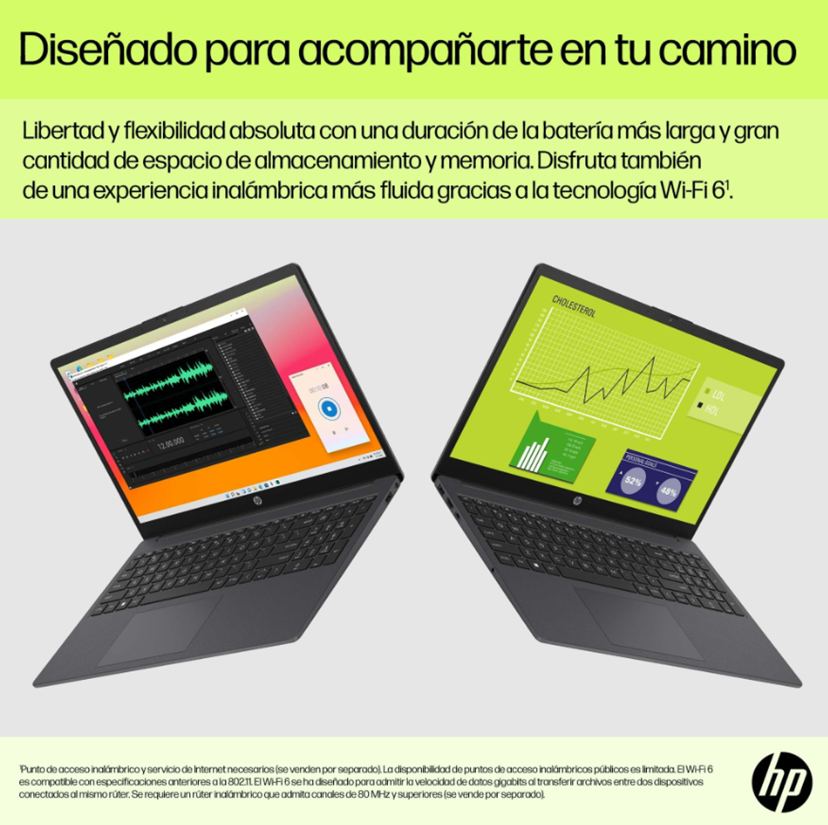 Zwei Laptops nebeneinander; einer mit Audiobearbeitungssoftware, der andere zeigt ein Diagramm.