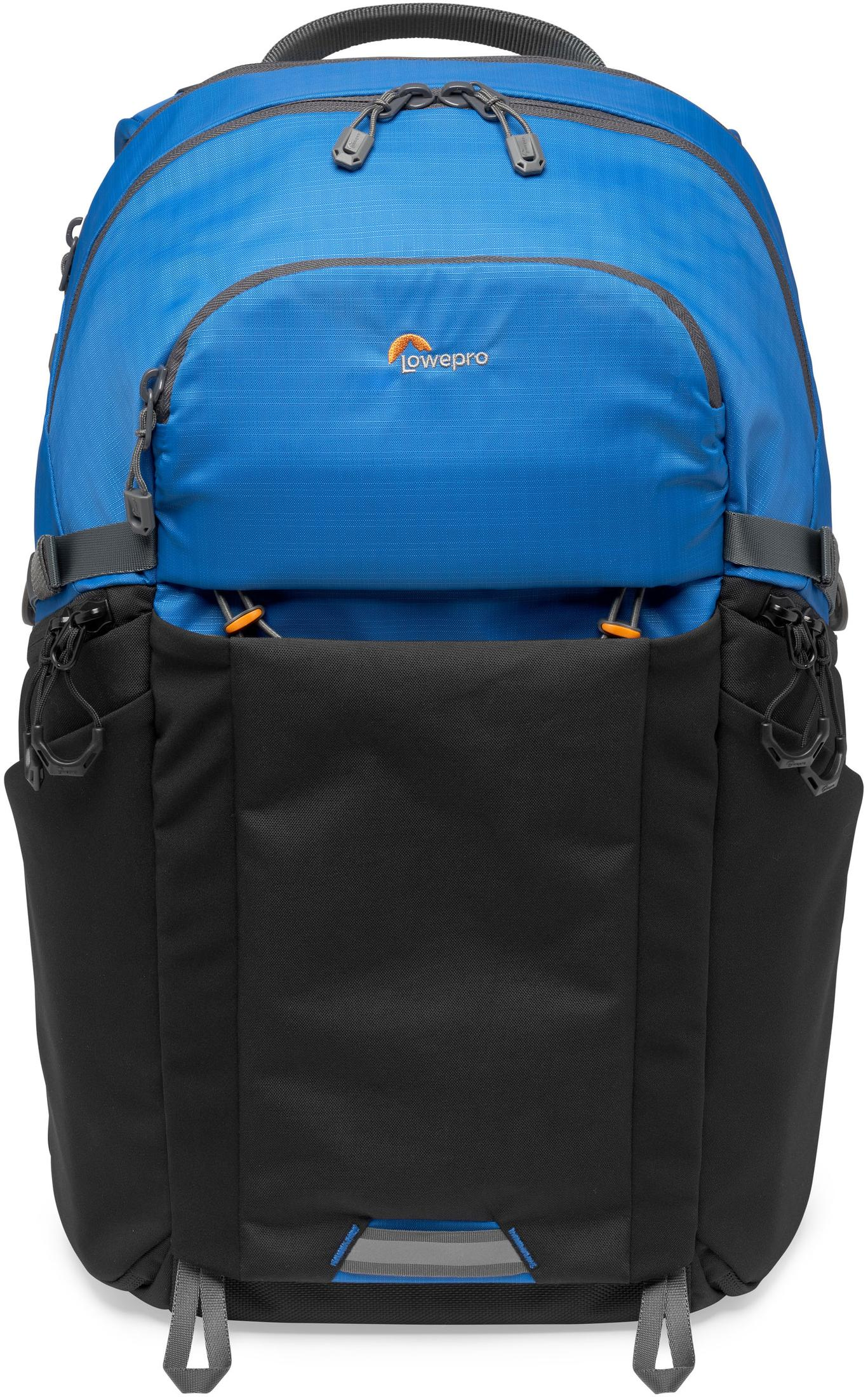 Blauer und schwarzer Rucksack. Er hat mehrere Taschen, Reißverschlüsse und Riemen. Das Lowepro-Logo ist sichtbar.