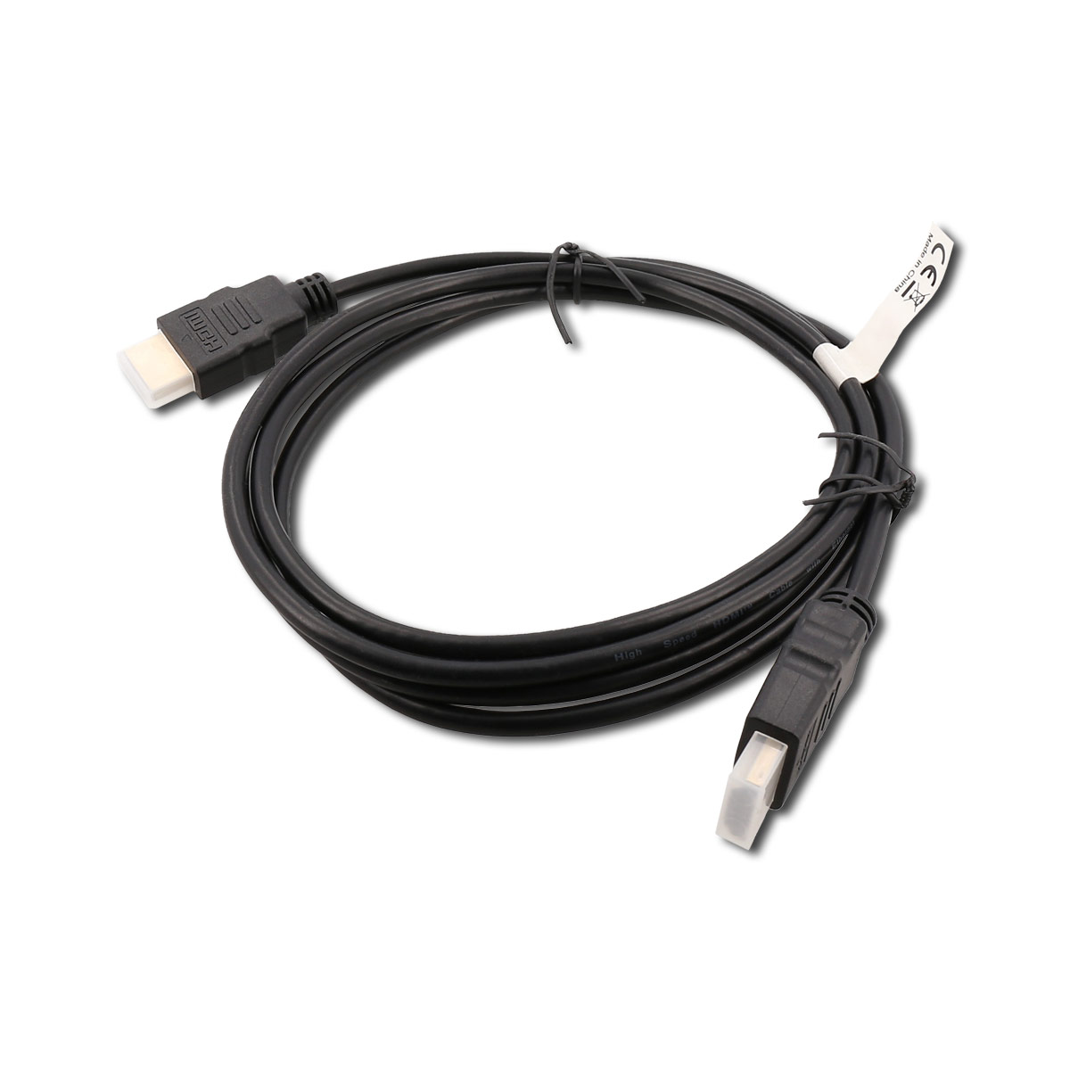 Schwarzes HDMI-Kabel, Anschlüsse an beiden Enden. Weißer Hintergrund, Kabel ist aufgerollt.