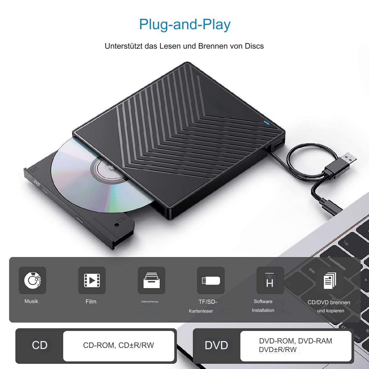 Schwarzes externes CD/DVD-Laufwerk, an einen Laptop angeschlossen. Das Laufwerk hat eine CD und DVD.