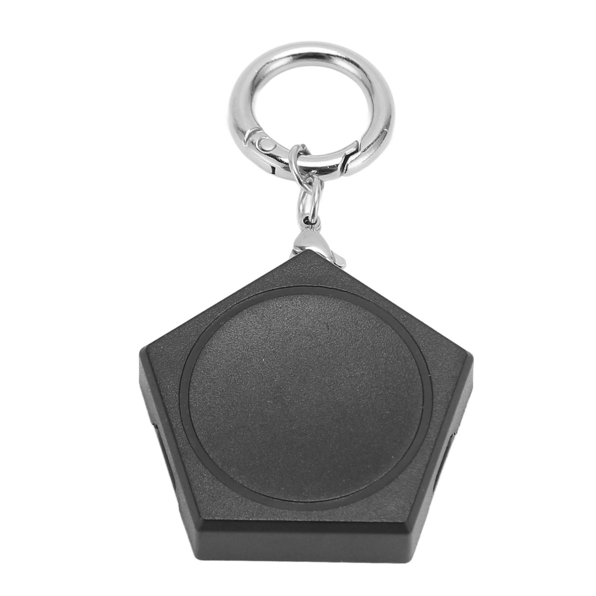 Schwarzer Schlüsselanhänger mit fünfeckigem Sockel. Ein silberner Ring oben. Es hat einen schwarzen Mittelkreis.