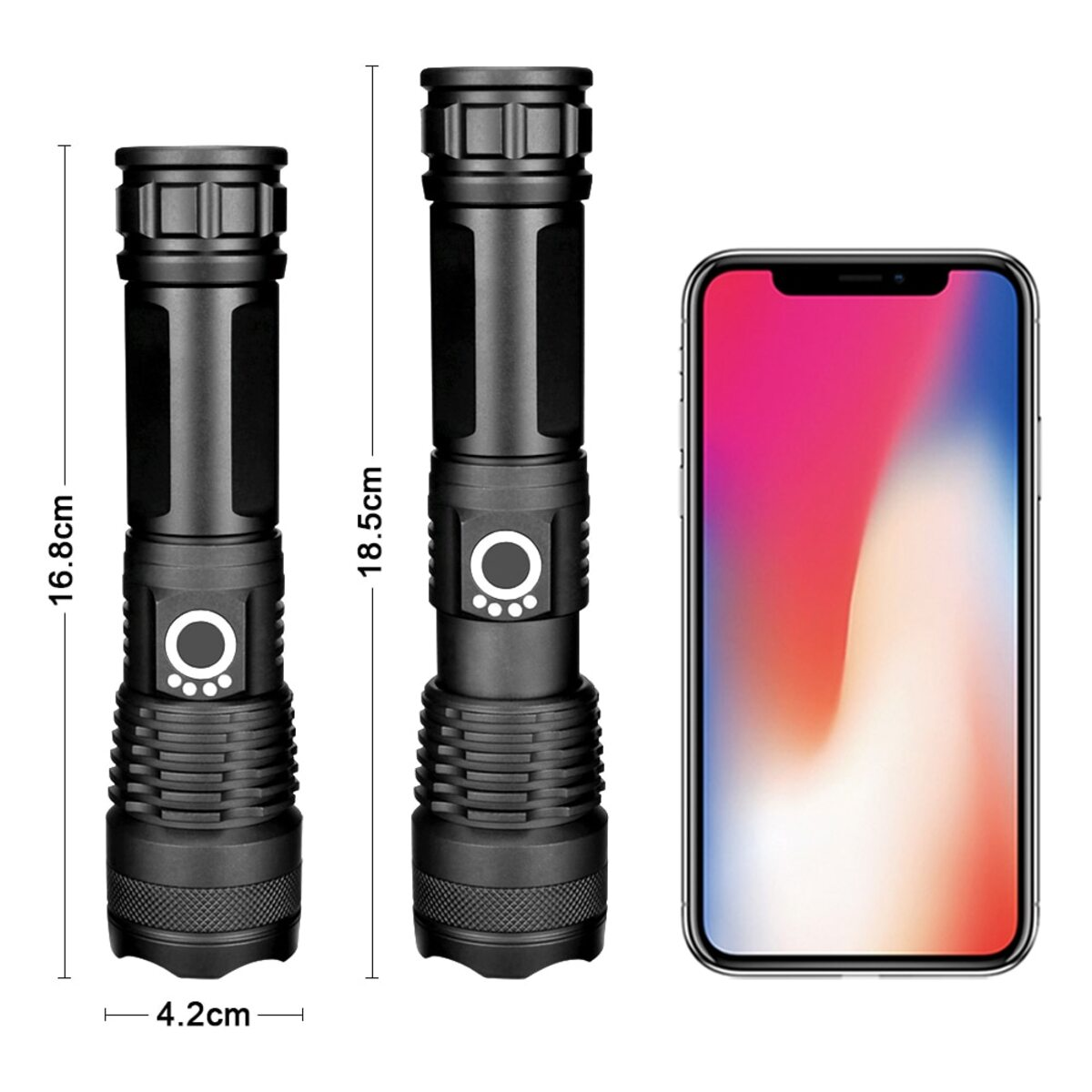 Zwei schwarze Taschenlampen verschiedener Größe neben einem Smartphone.