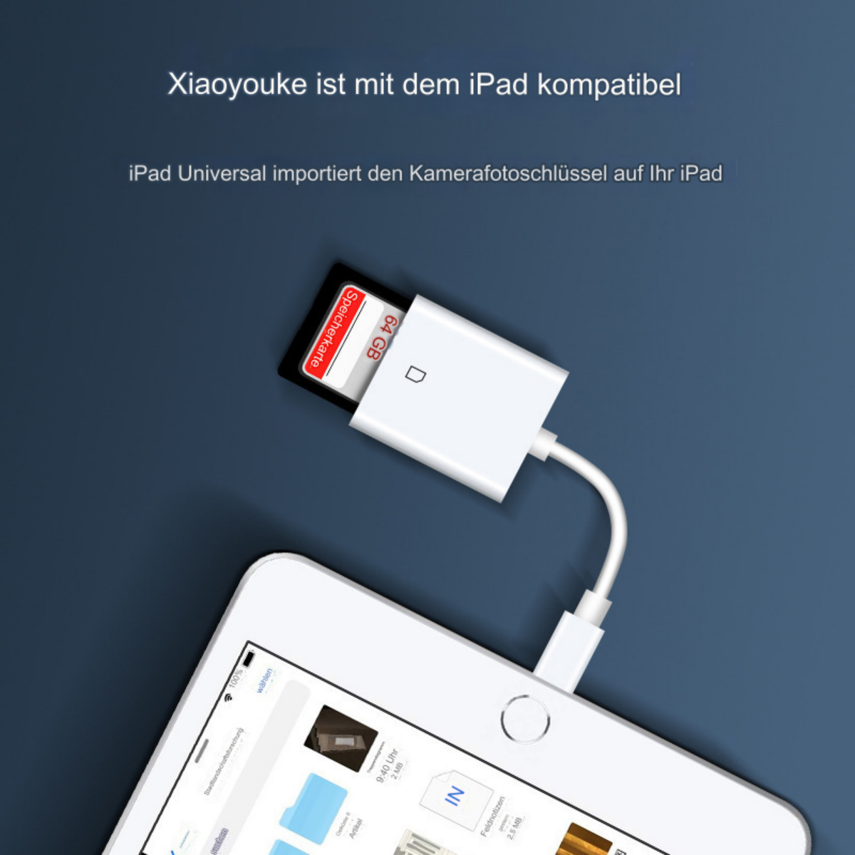 Weißer Adapter mit einem iPad verbunden, mit SD-Karte.
