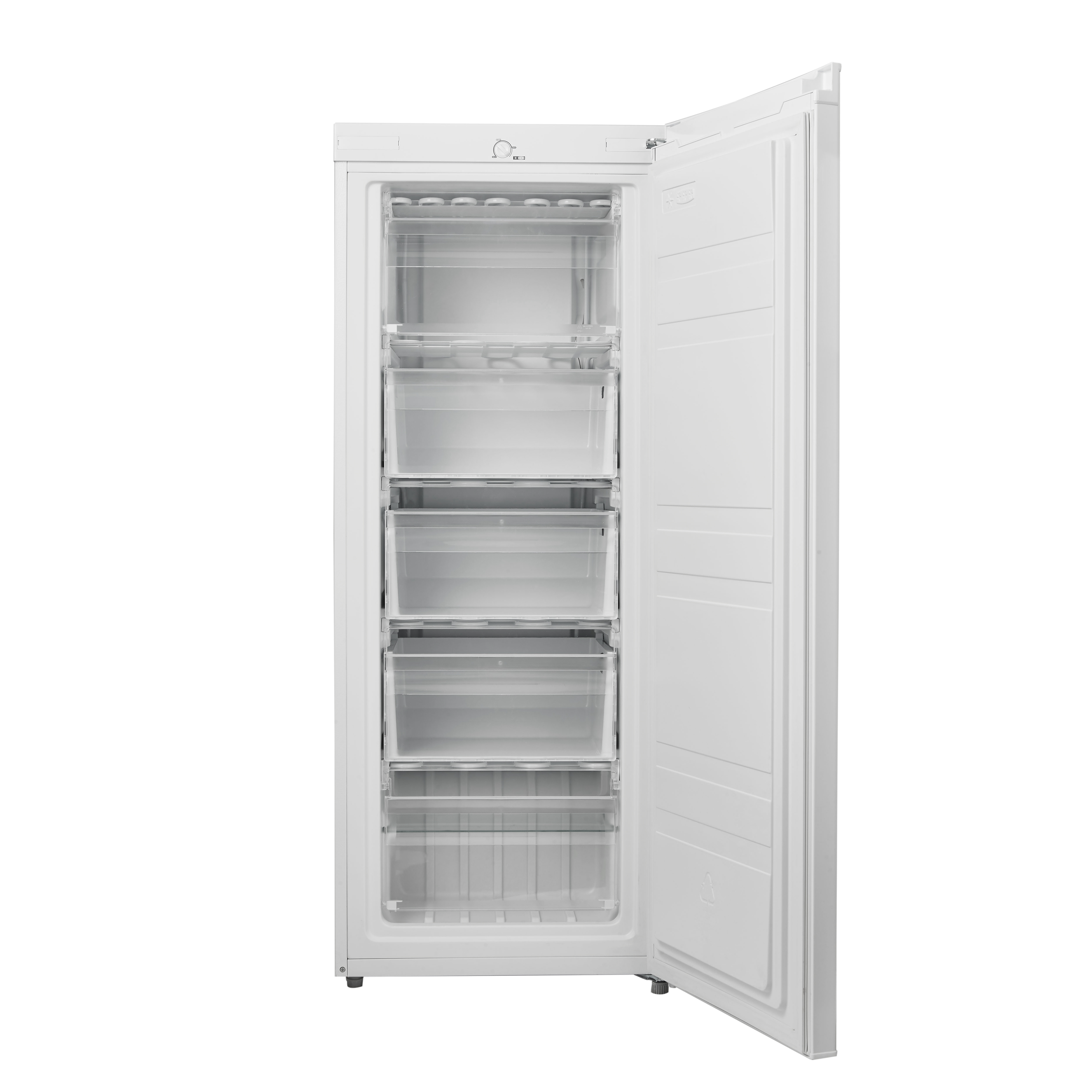 Un congelatore bianco con la porta aperta, che rivela cassetti su sfondo bianco.