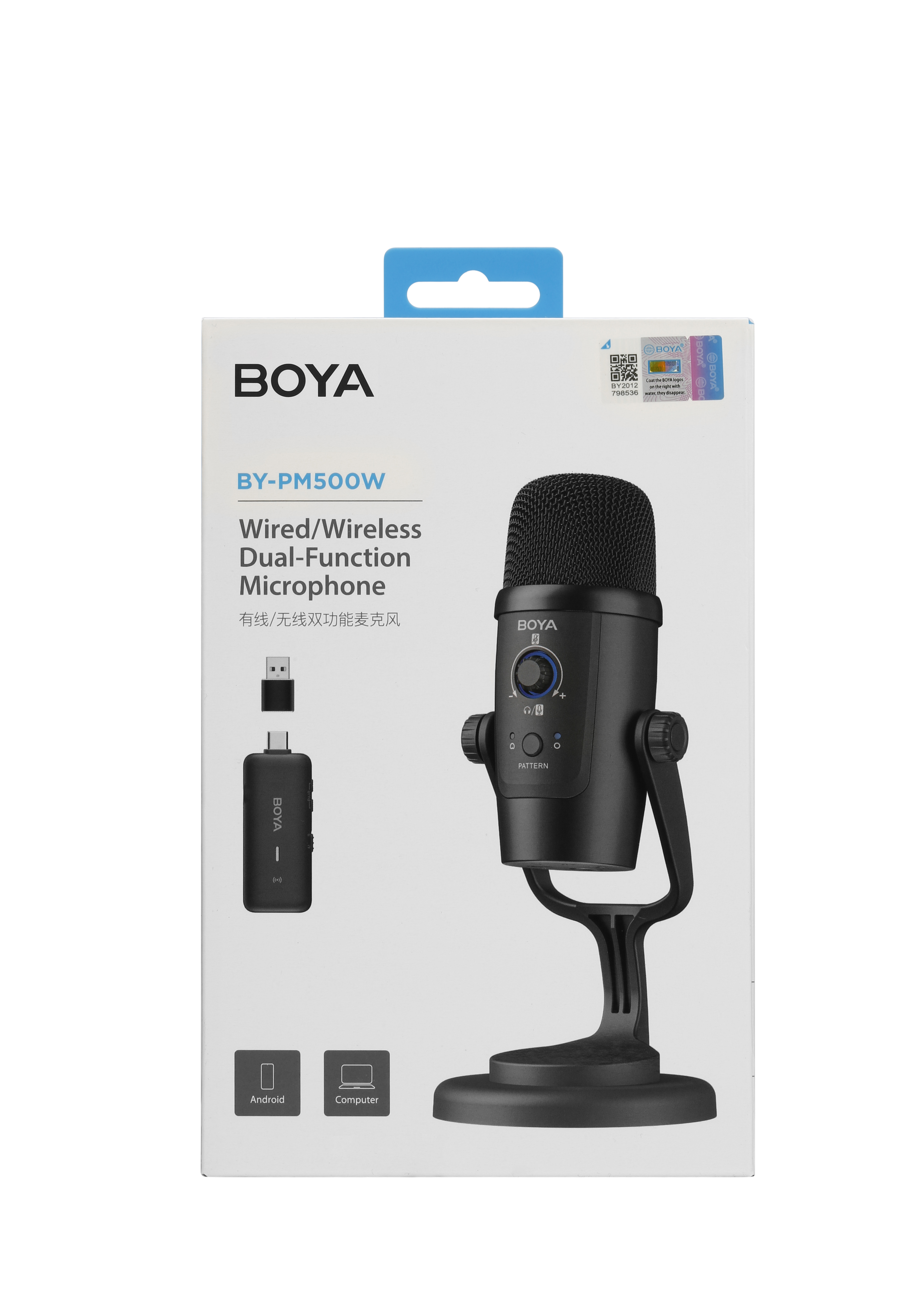 Siyah BOYA mikrofon, USB alıcısı ve kablo, kutulu. Beyaz zemin, üstte mavi vurgu.