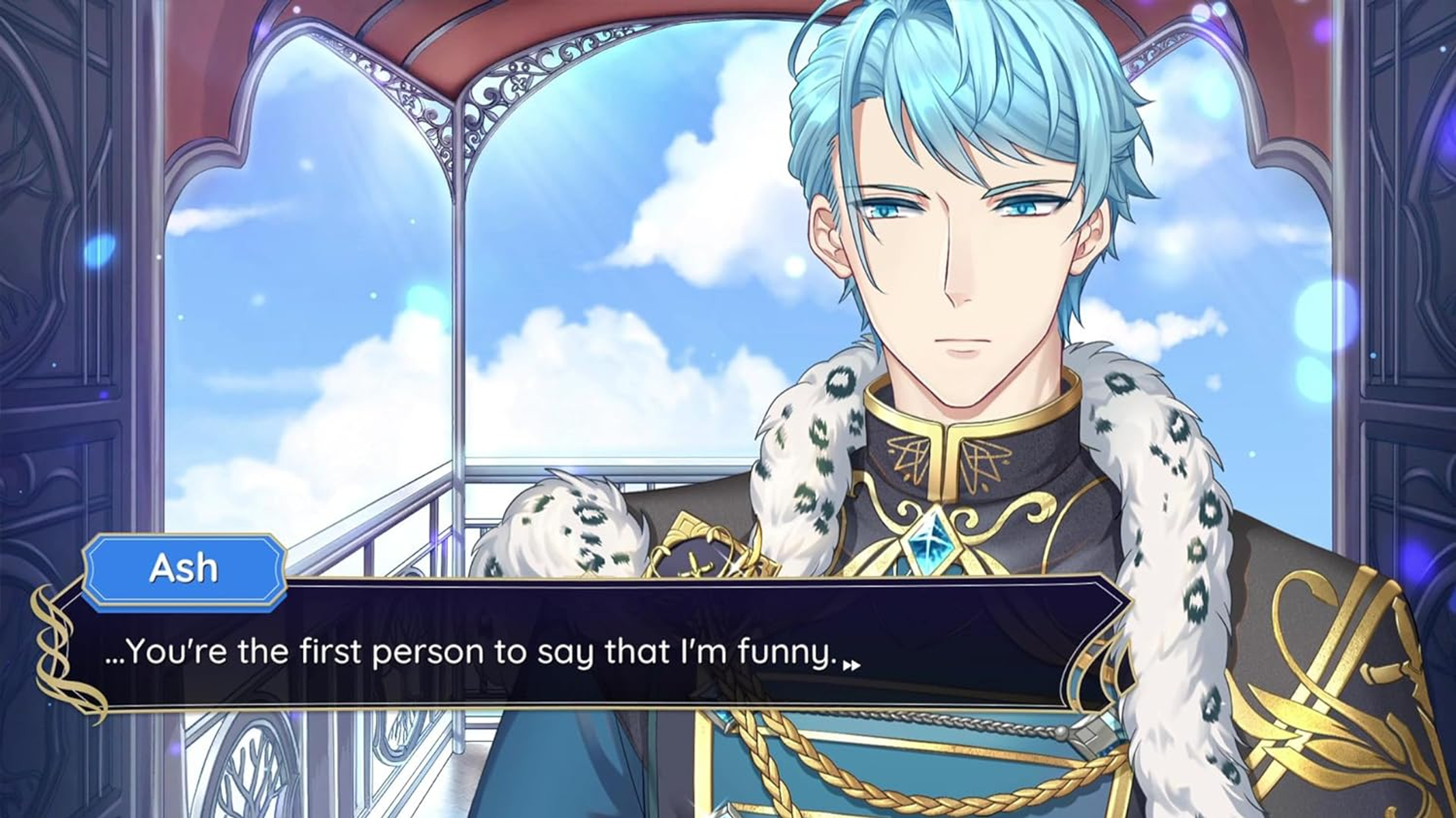 Personaggio anime con capelli blu, parla in un fumetto. Lo sfondo è luminoso e colorato.