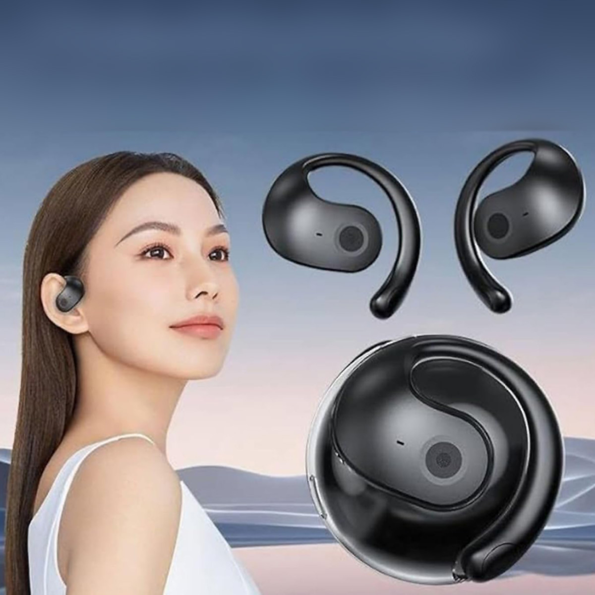 Mujer con top blanco con auriculares negros. Los otros auriculares y el estuche de carga también son visibles.