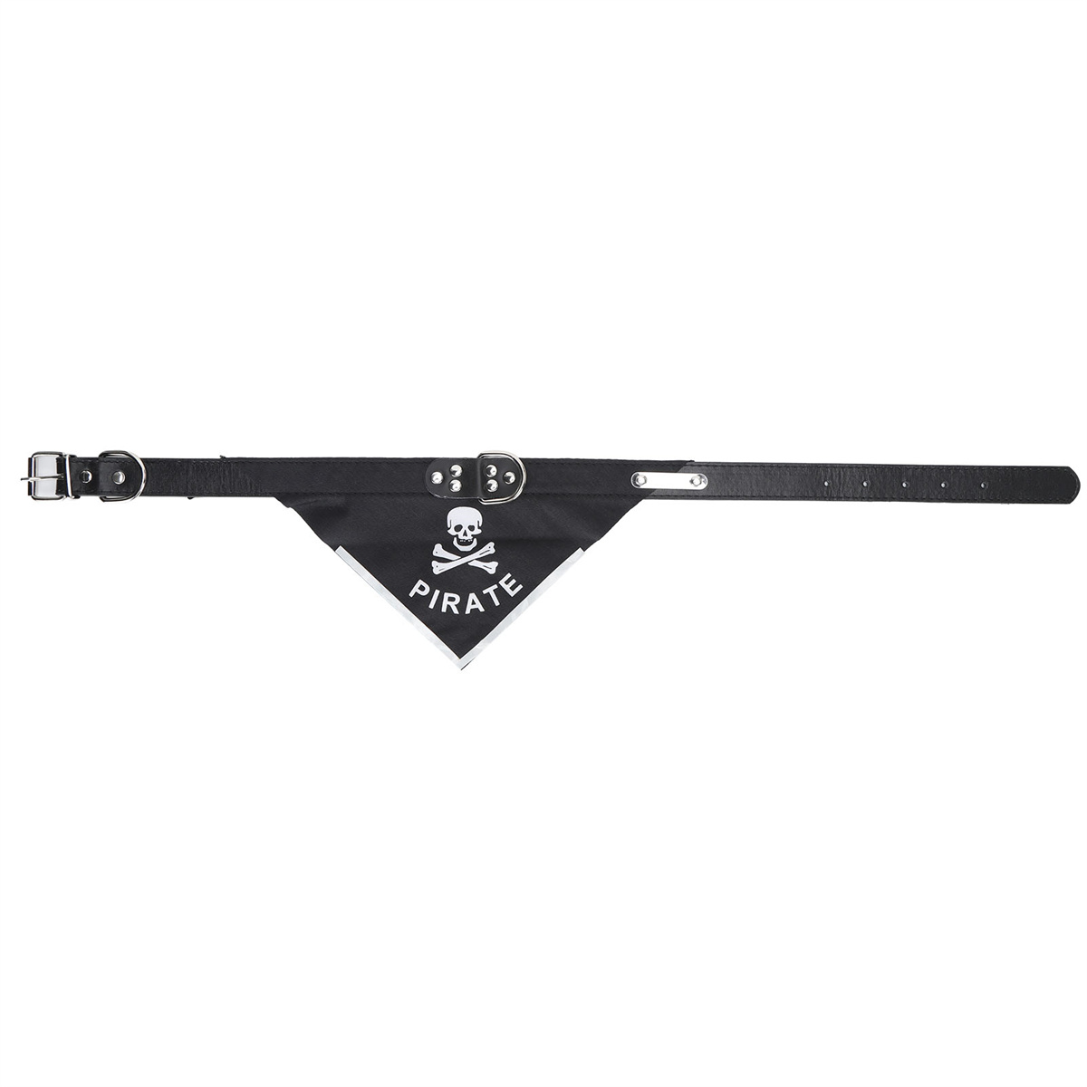 Schwarzes Hundehalsband mit Piratenmotiv. Weißer Hintergrund.