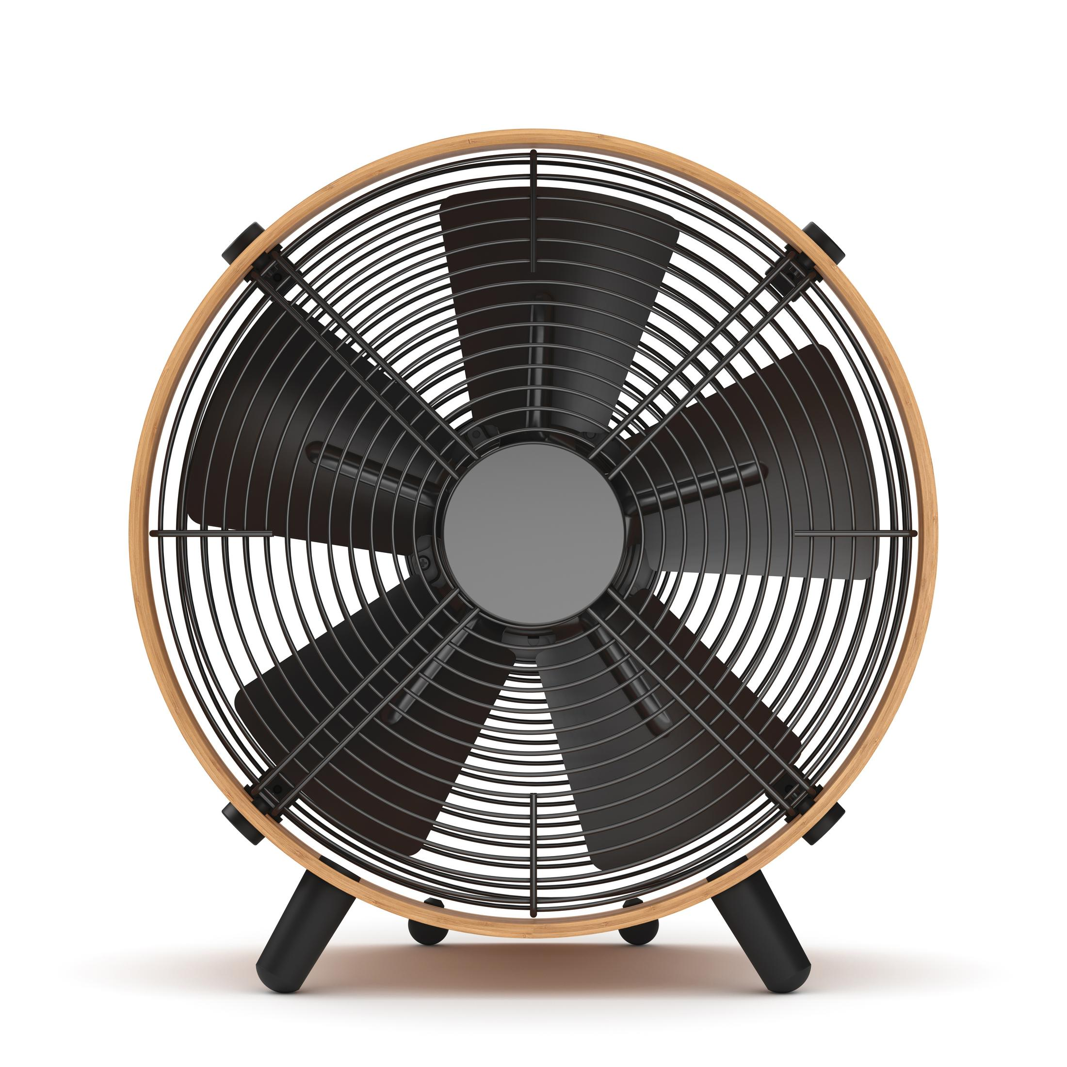 Un ventilateur rond avec des pales noires et un anneau en bois, sur fond blanc.