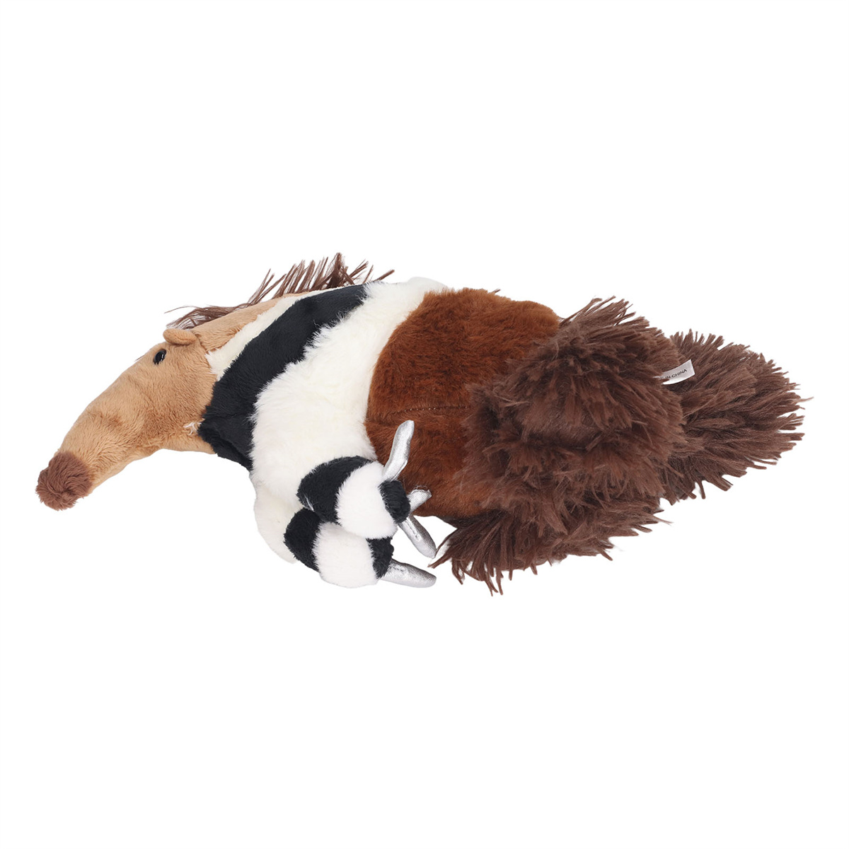 Ein Stofftier-Ameisenbär, brauner Körper, weiße und schwarze Markierungen und lange Schnauze. Weißer Hintergrund.