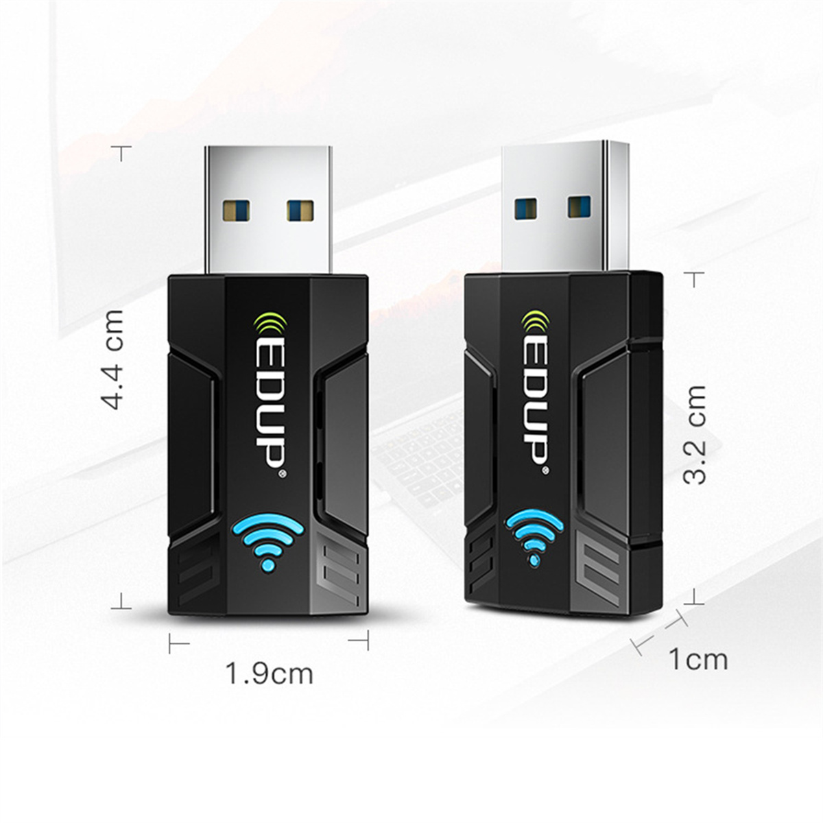 Zwei schwarze EDUP USB-WLAN-Adapter mit blauem WLAN-Symbol.