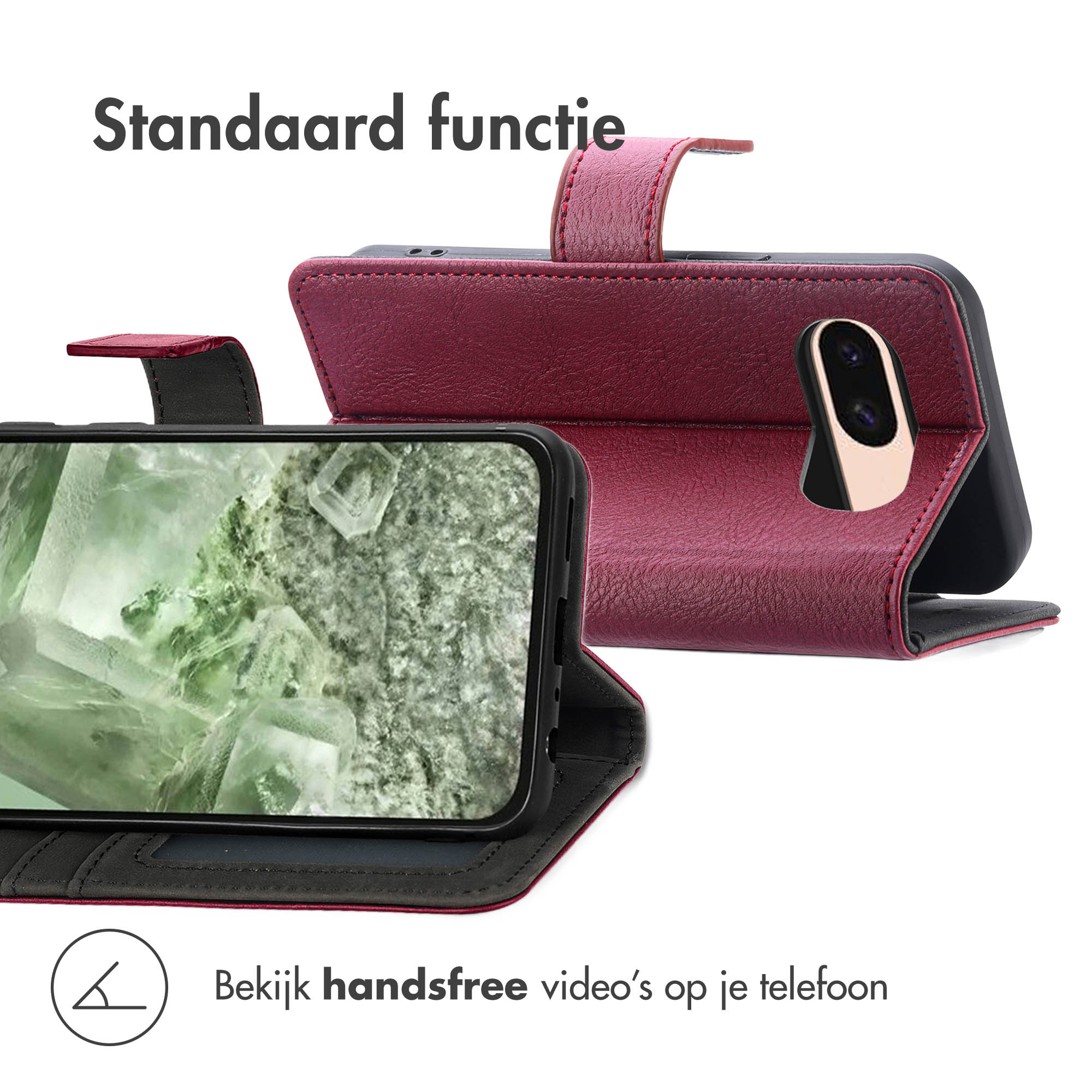 Een rood telefoonhoesje met standaardfunctie en camera-opening.