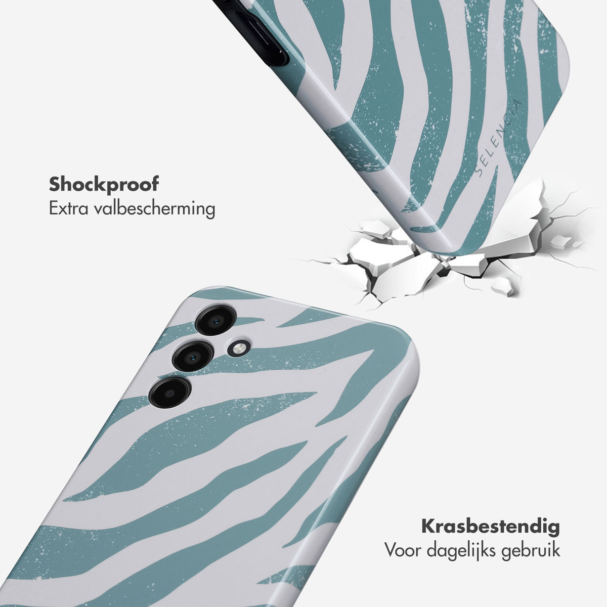 Twee telefoonhoesjes met blauw-wit zebrastreeppatroon, die duurzaamheid tonen.