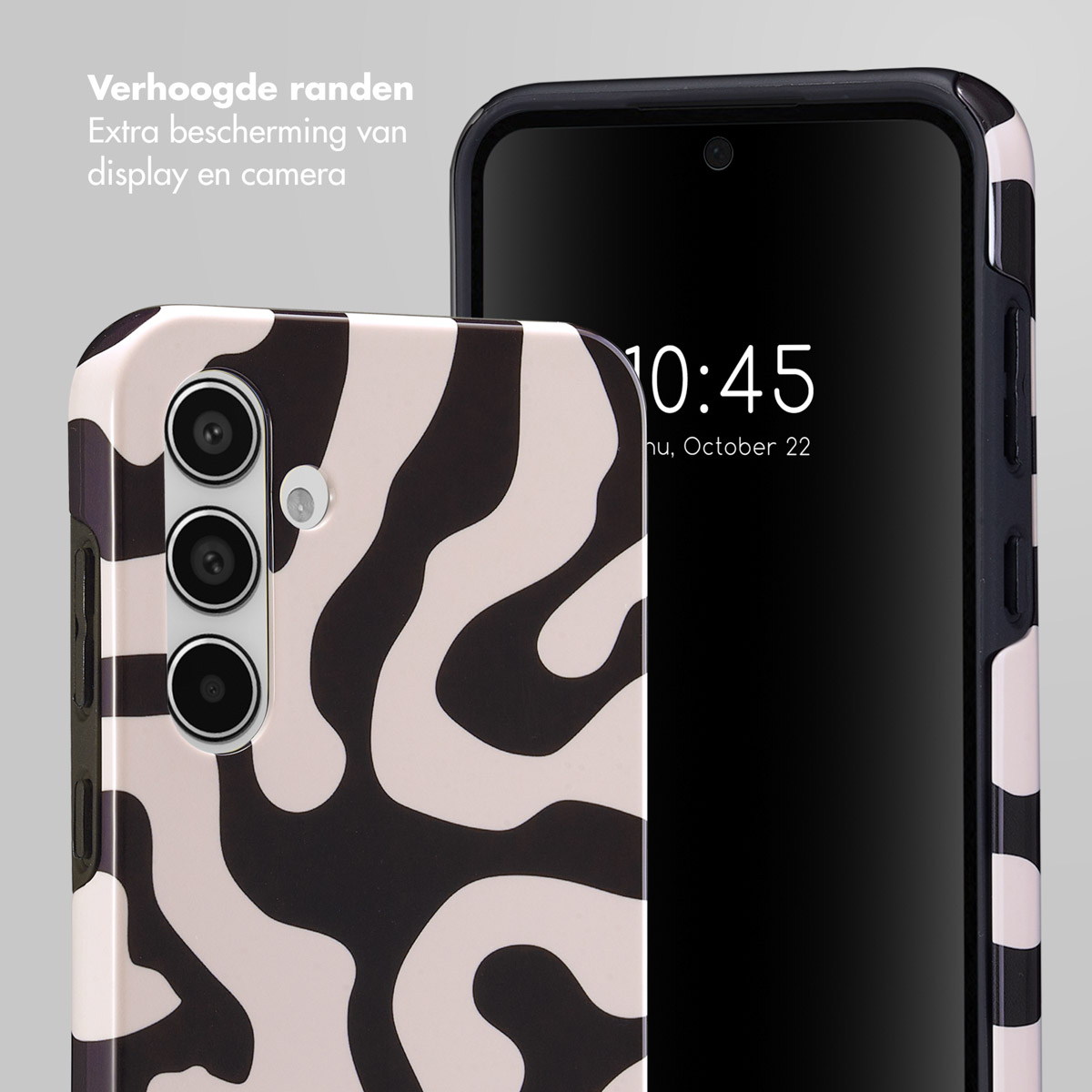 Een telefoon met zebraprint hoesje en zwart scherm.