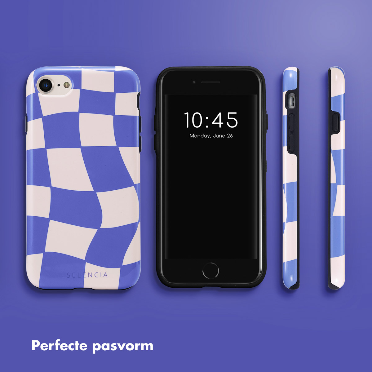 Handyhülle mit blau-weißem Schachbrettmuster, mit Telefon.