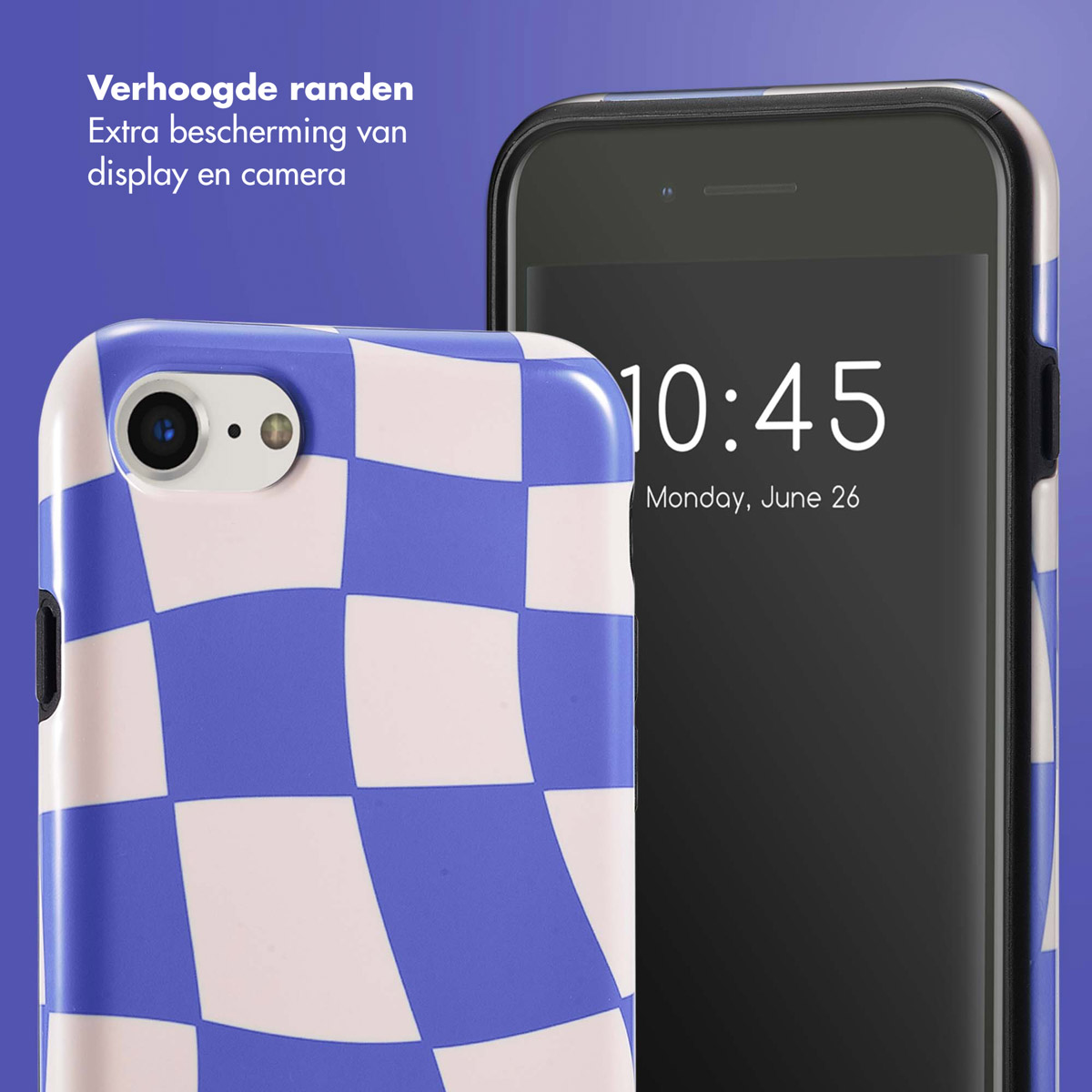 Handyhülle mit Schachbrettmuster, Telefon zeigt Uhrzeit: 10:45, Montag, 26. Juni.