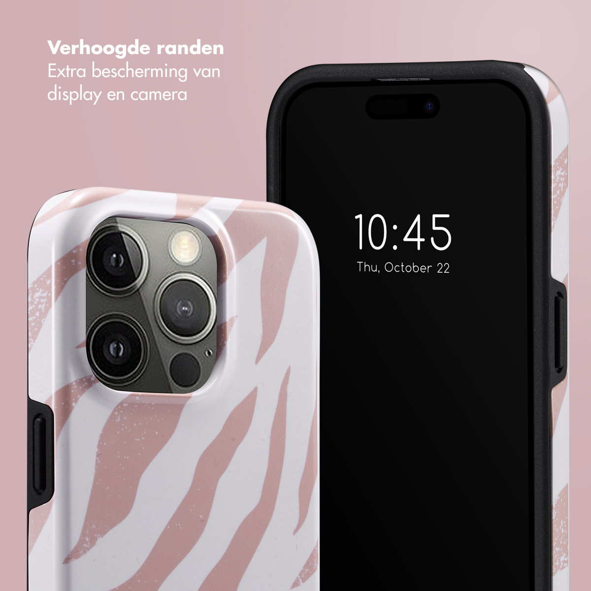 Gros plan sur un téléphone dans une coque avec un motif zébré rose. Le texte sur l'écran du téléphone est visible.