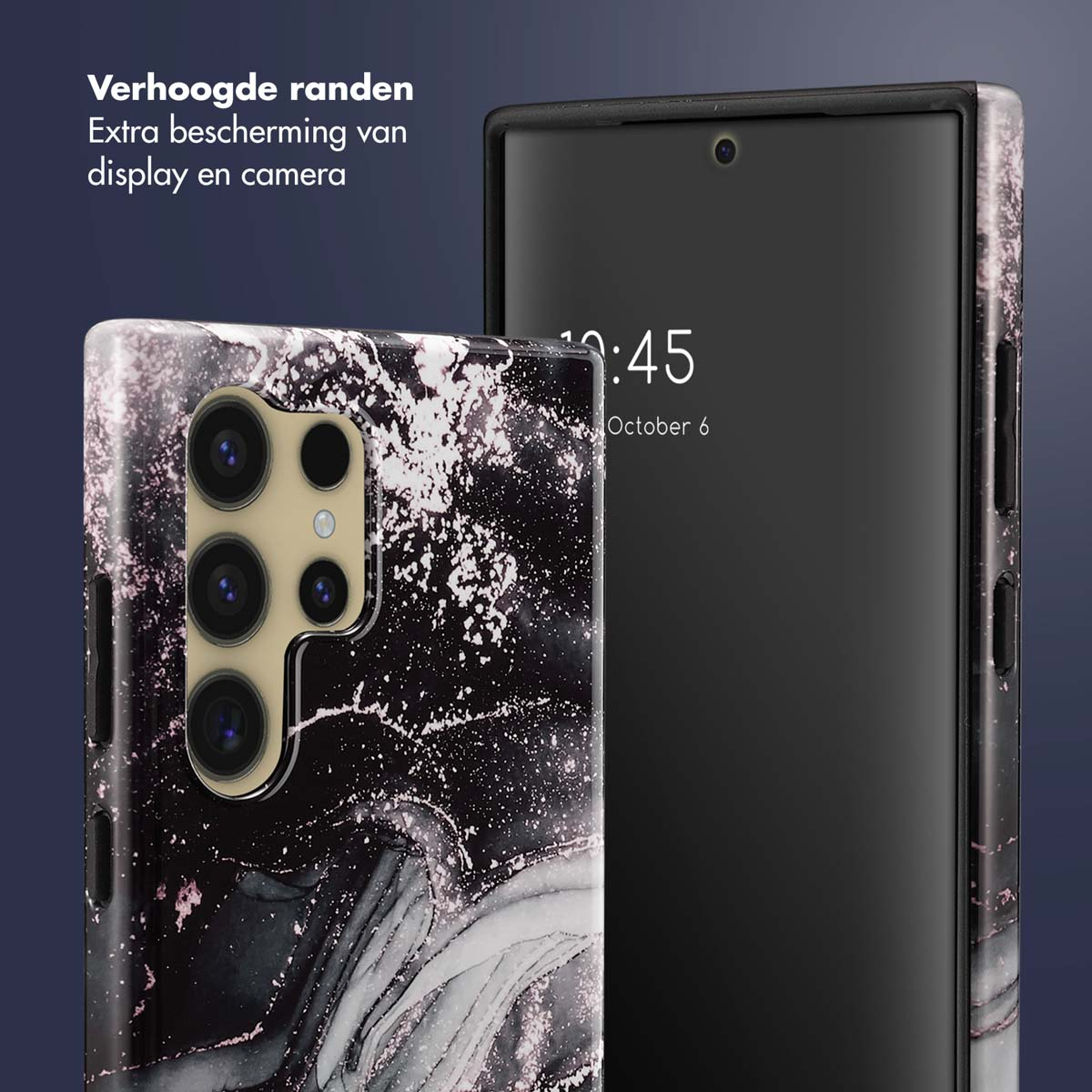 Zwart-witte marmeren telefoonhoes naast een telefoon met zwart scherm.