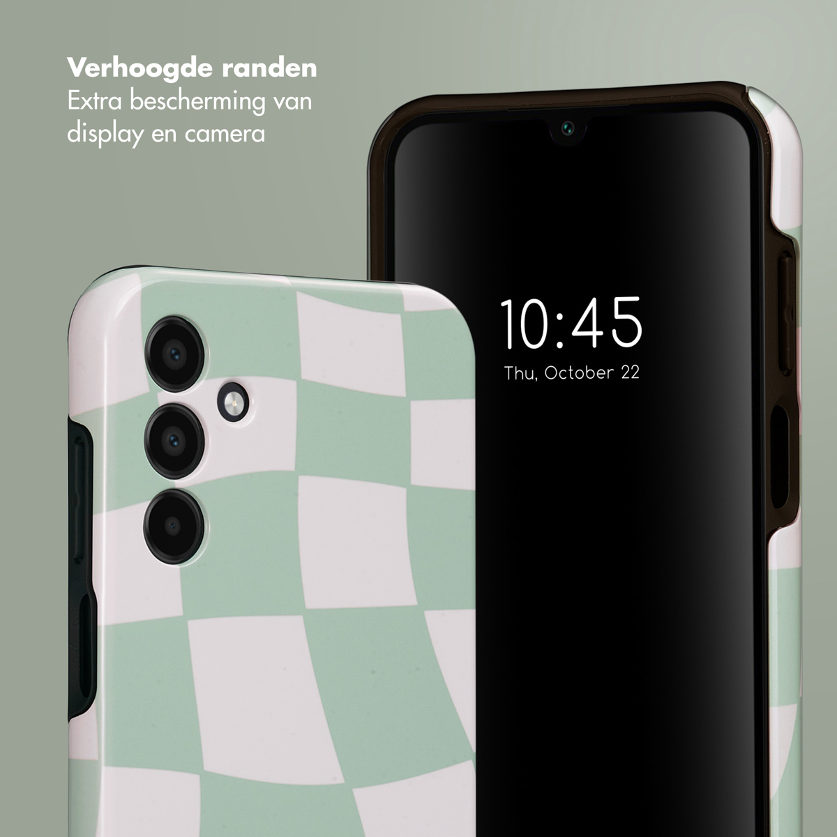 Telefoonhoesje met een geruit patroon. Telefoon toont 10:45 op donderdag 22 oktober.
