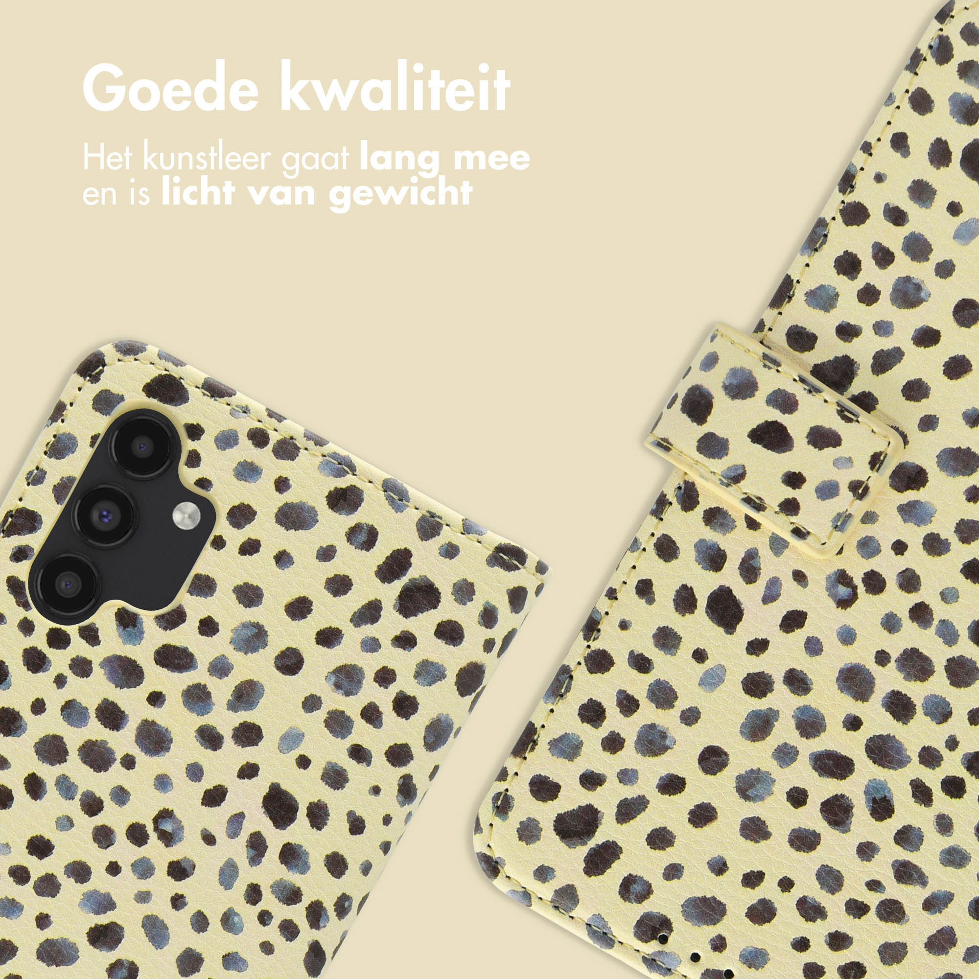 Coque de téléphone avec un imprimé dalmatien jaune et noir. La coque est sur une table et ouverte.