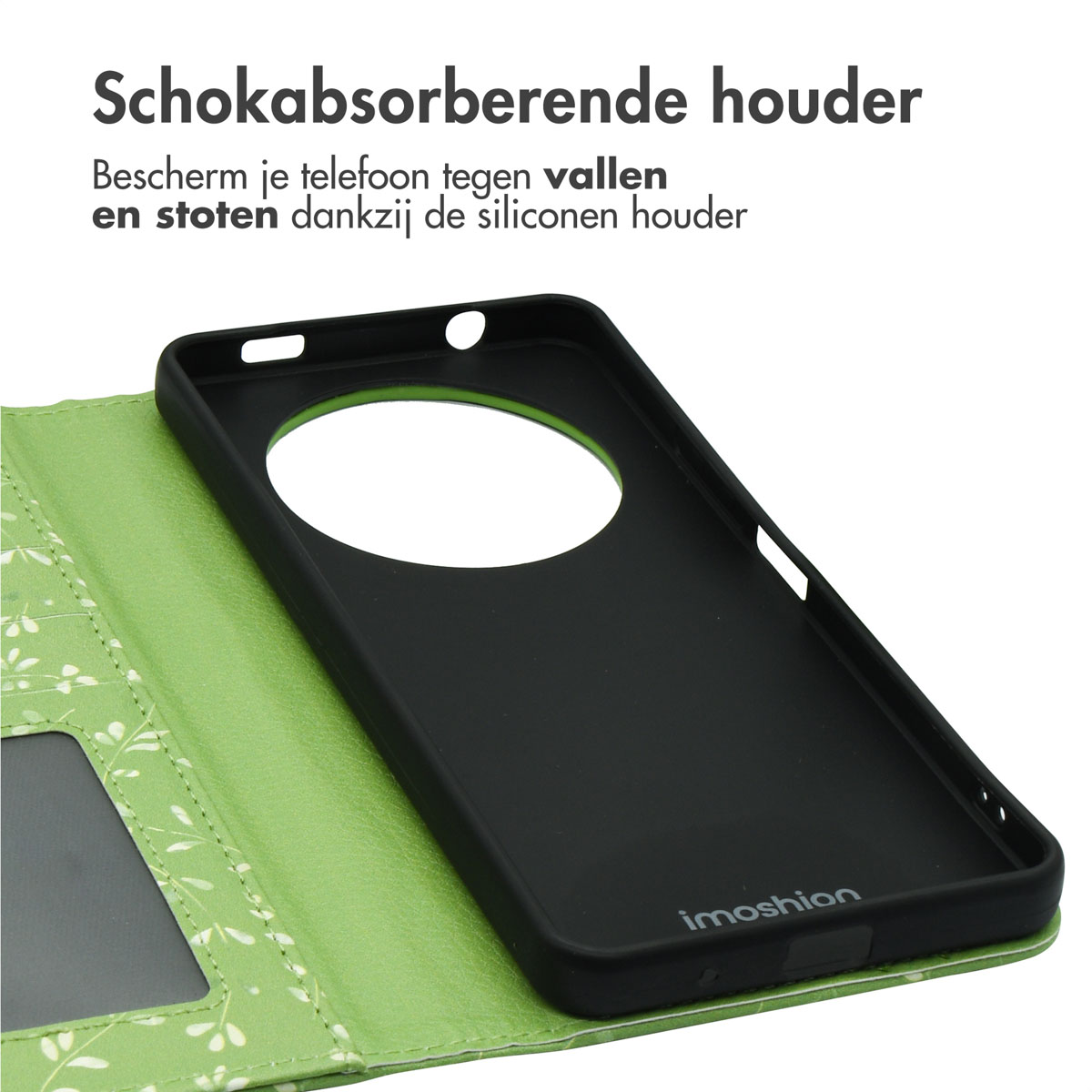 Groene bloemen telefoonhoesje. Een telefoon zit in de hoes. De achtergrond is wit.