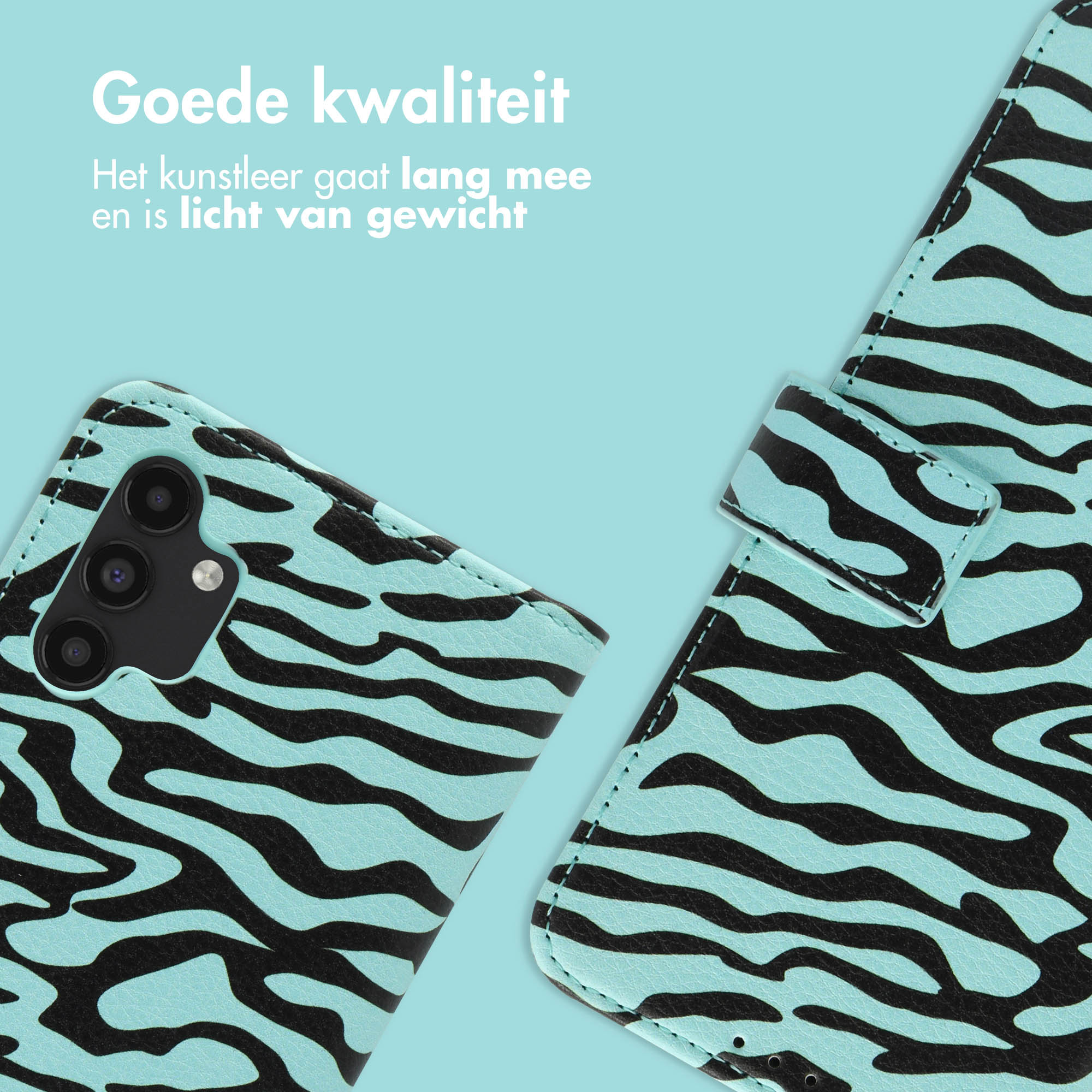 Une coque de téléphone bleu clair avec un motif zèbre noir et découpe caméra.