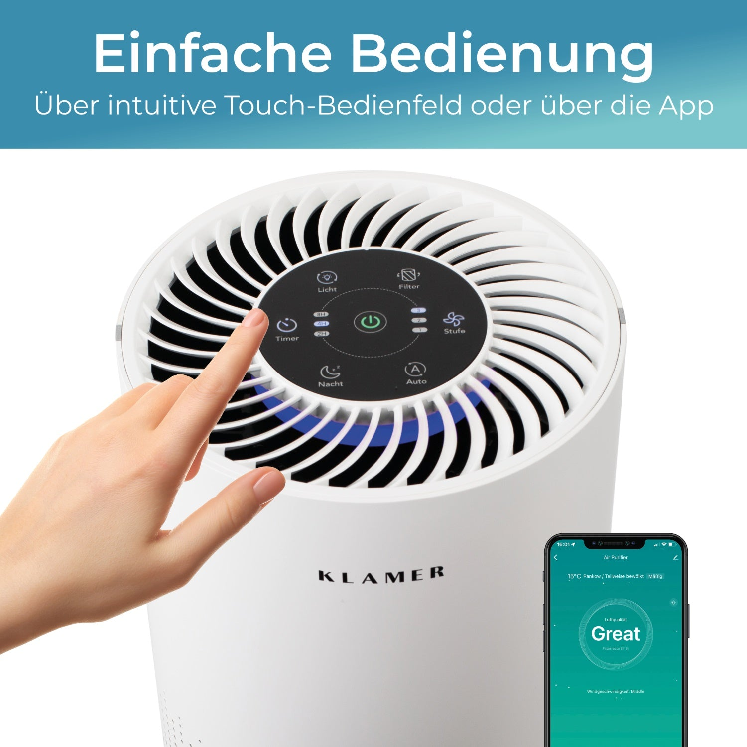 Luftreiniger mit Touchpanel und Telefon, das App-Informationen anzeigt. Eine Hand berührt den Reiniger.