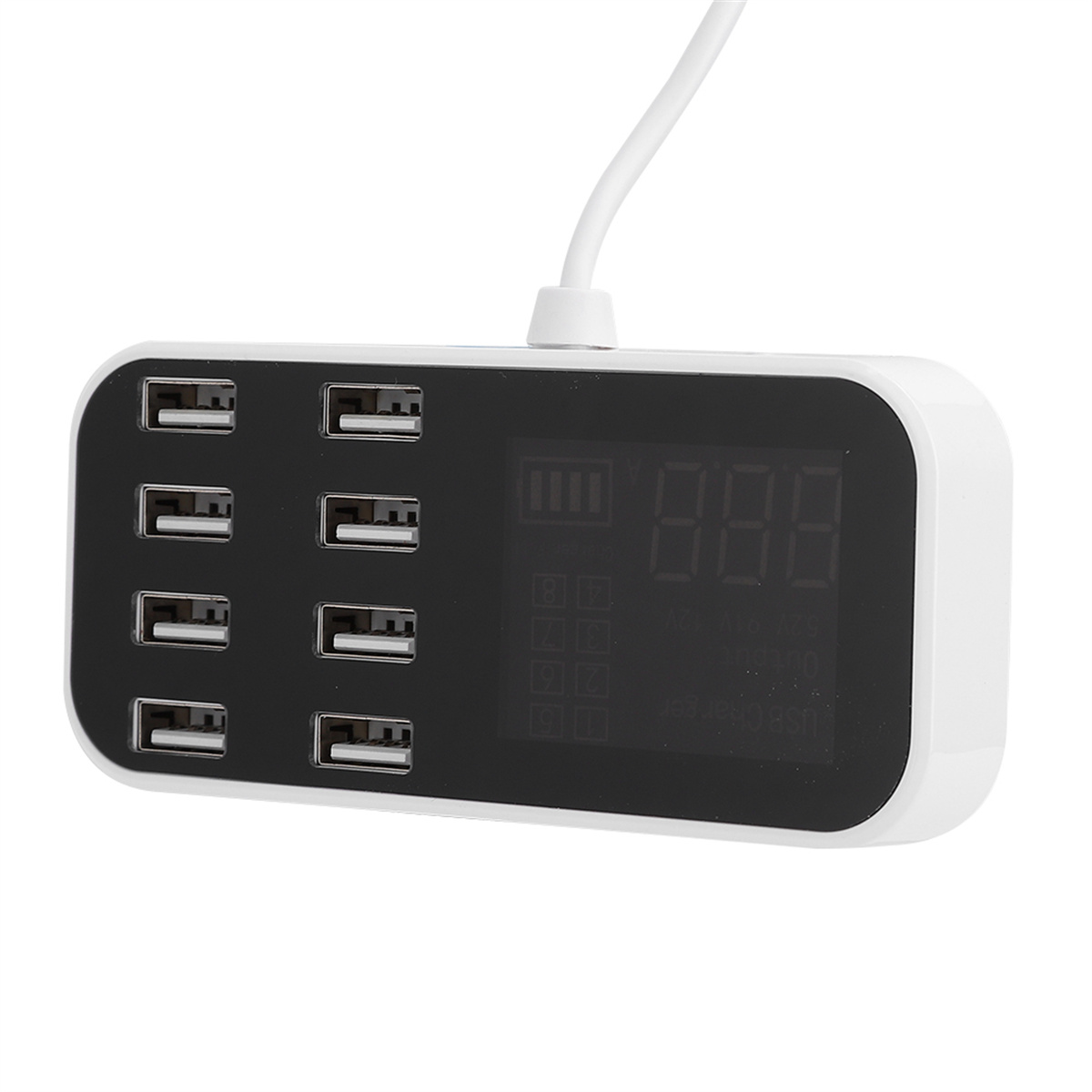 Weißes USB-Ladegerät mit mehreren Anschlüssen, digitalem Bildschirm und weißem Kabel.