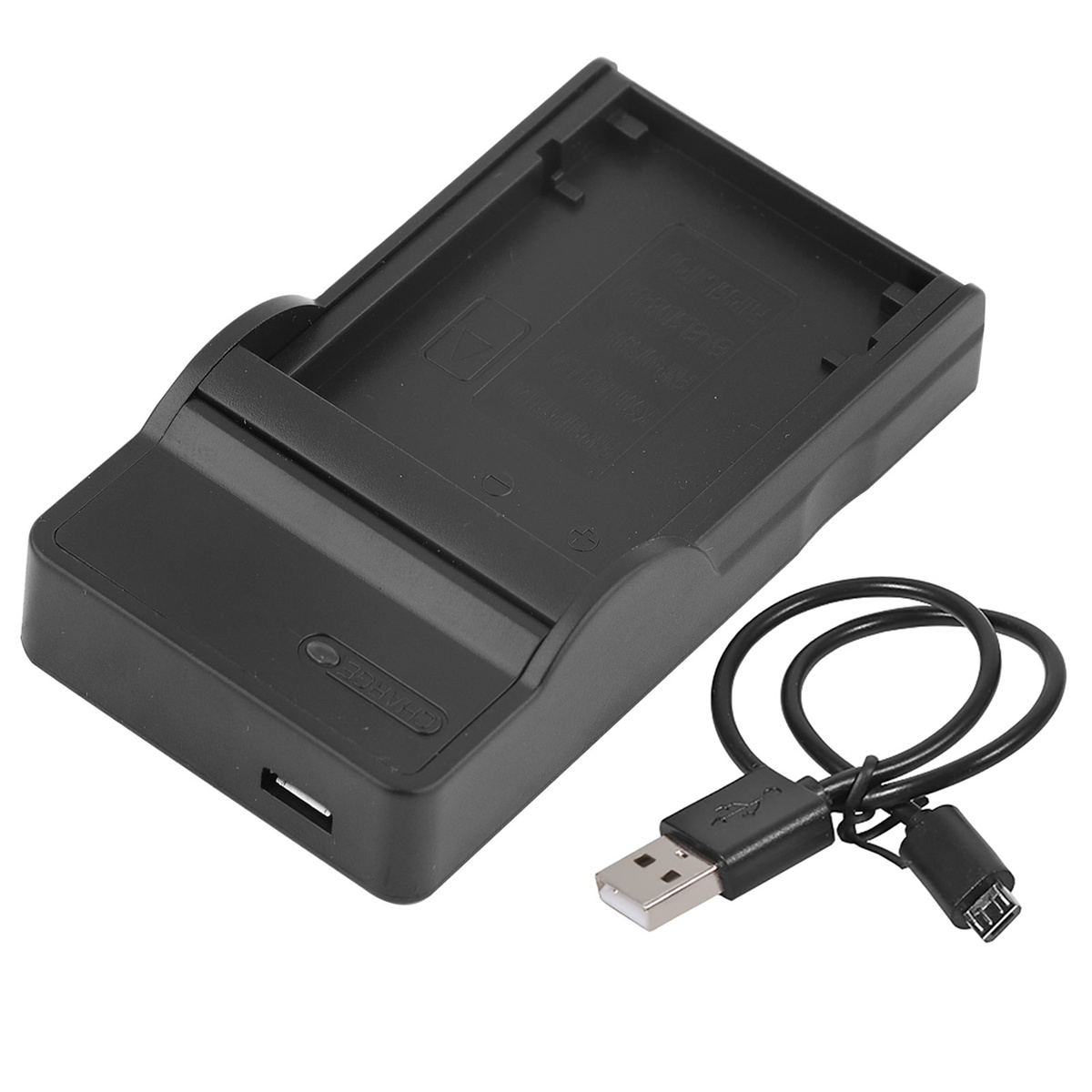 Schwarzes Kamera-Akkuladegerät mit USB- und Micro-USB-Kabel. Das Ladegerät hat einen USB-Anschluss und eine Kontrollleuchte.