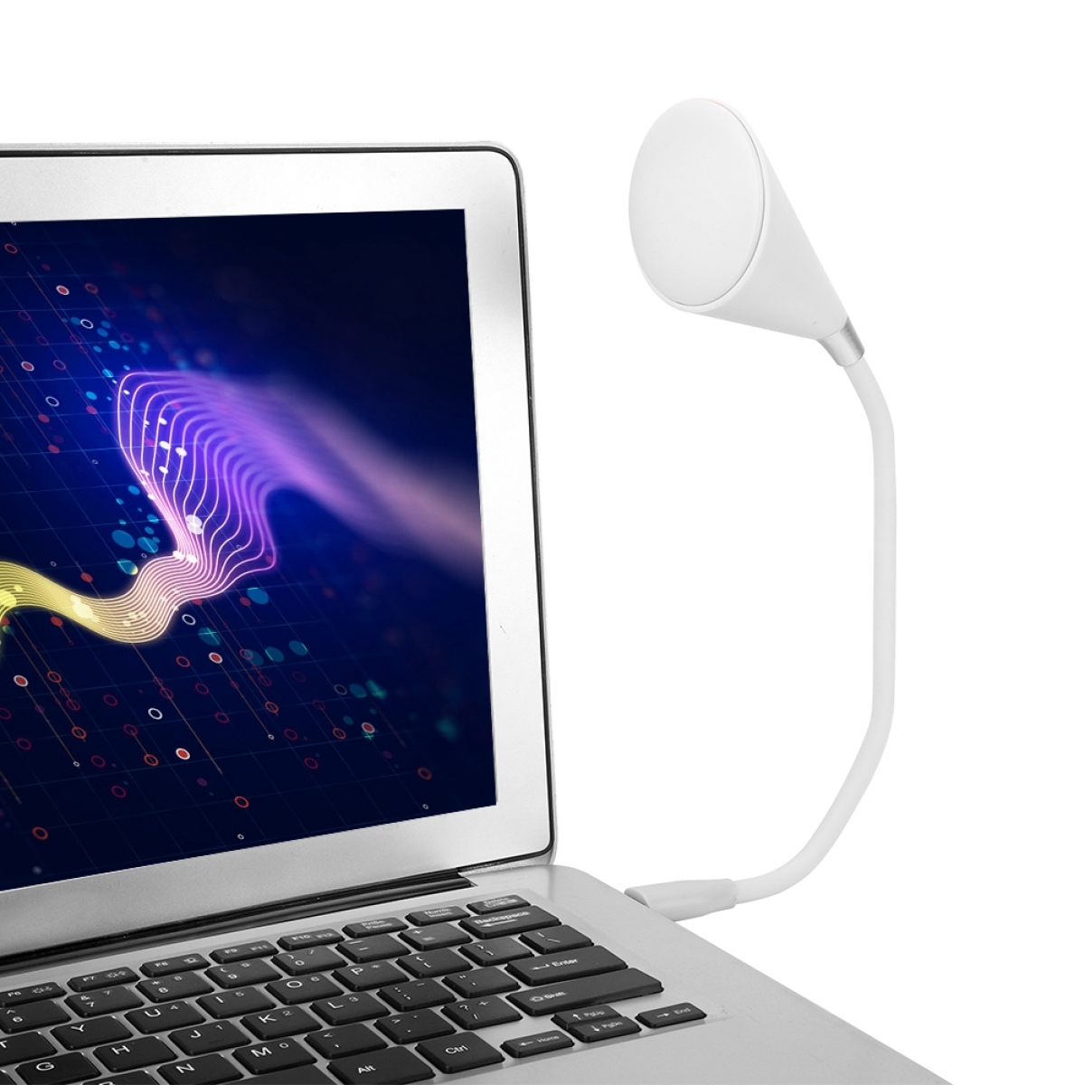Laptop mit einer weißen, flexiblen Lampe, auf weißem Untergrund.
