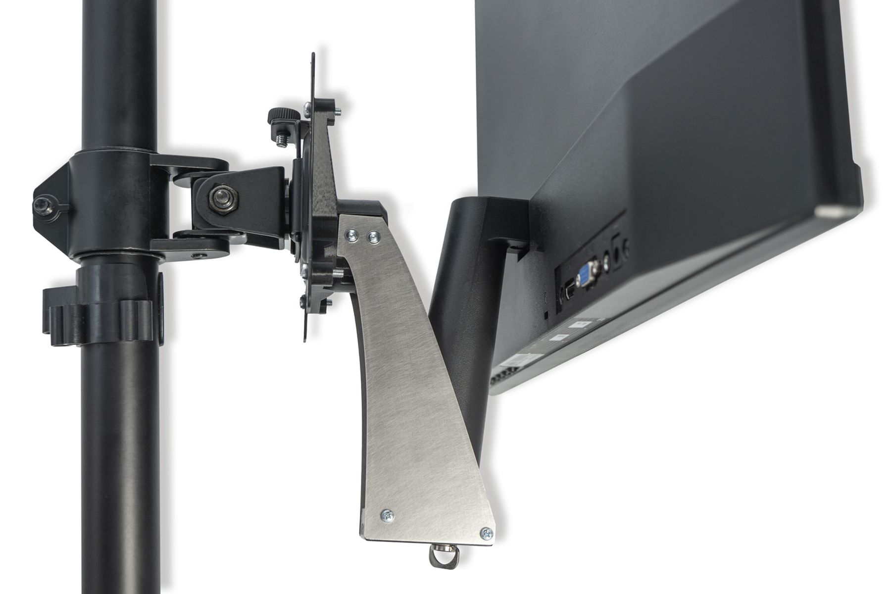 Monitor, der an einer schwarzen Stange mit Metallarm befestigt ist, weißer Hintergrund.