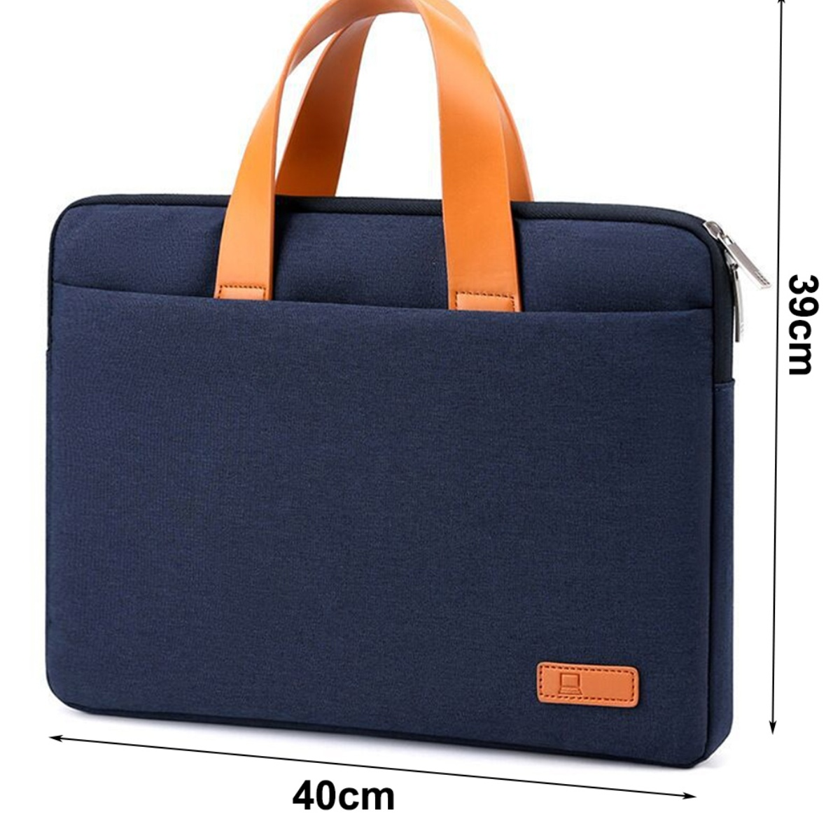 Eine marineblaue Laptoptasche mit orangefarbenen Griffen, mit beschrifteten Abmessungen, auf weißem Hintergrund.