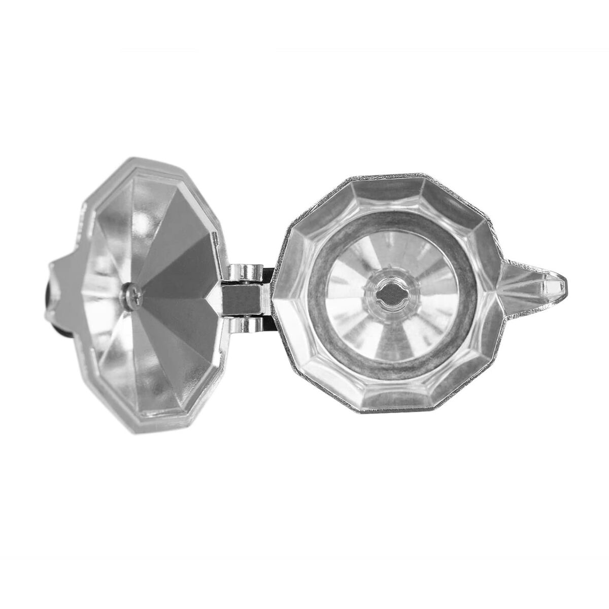 Widok z góry na srebrny ekspres do kawy, otwarty. Na białym tle.