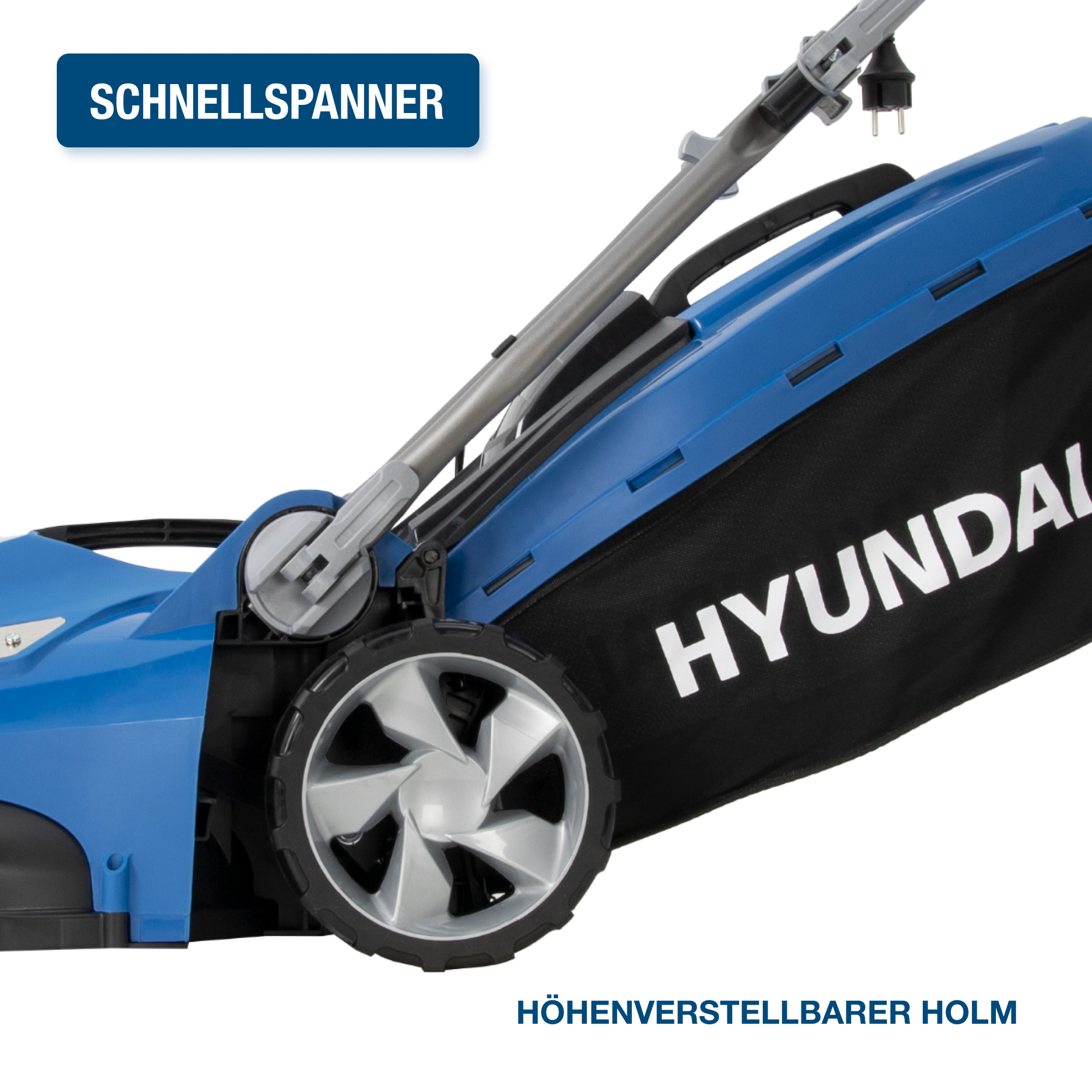 Blauer Rasenmäher mit schwarzem Sack. Hat ein silbernes Rad. Text auf dem Mäher lautet "SCHNELLSPANNER" und "HYUNDAI".