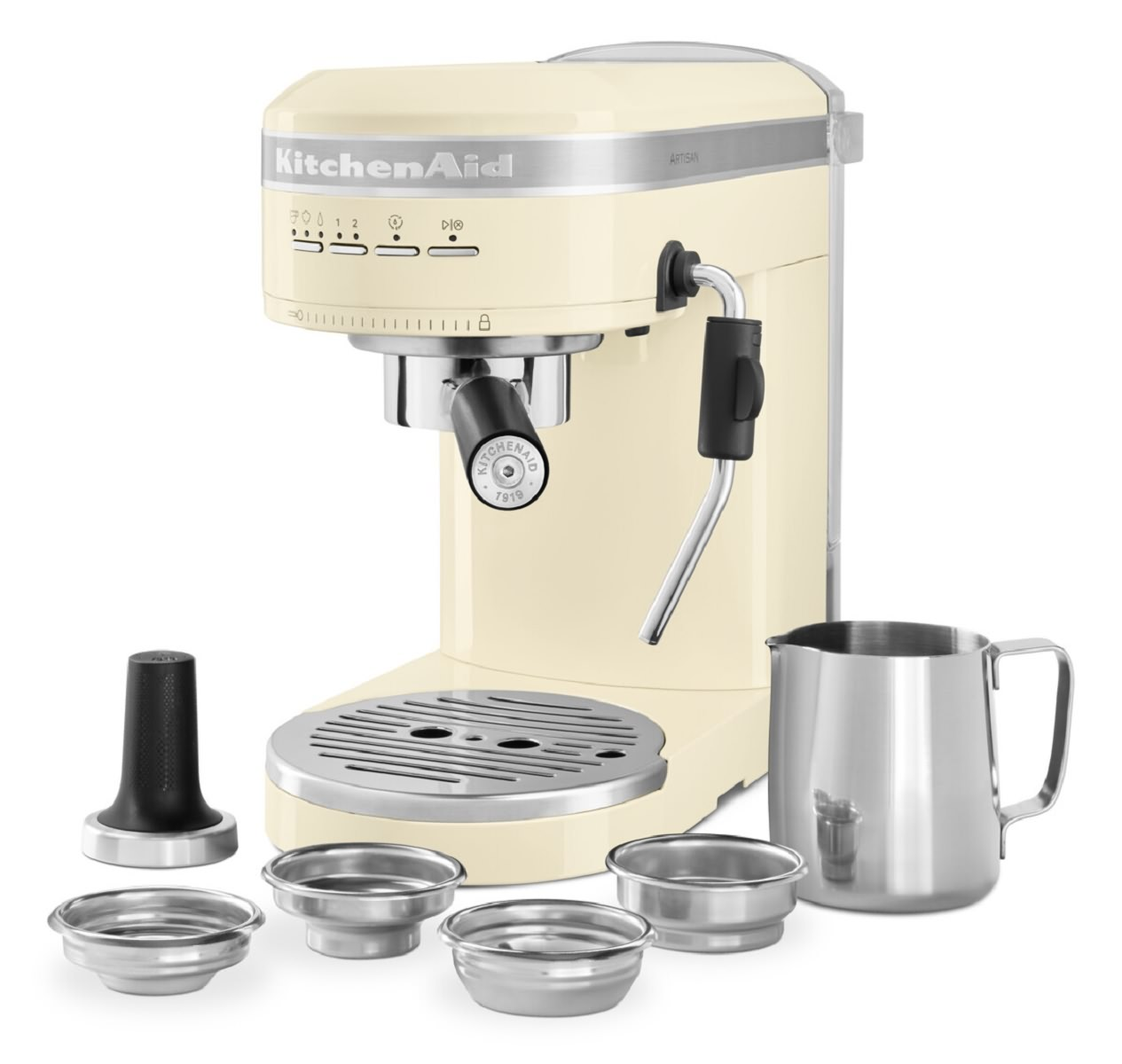 Cremefarbene KitchenAid Espressomaschine mit angebrachtem Aufschäumer und verschiedenen Zubehörteilen.
