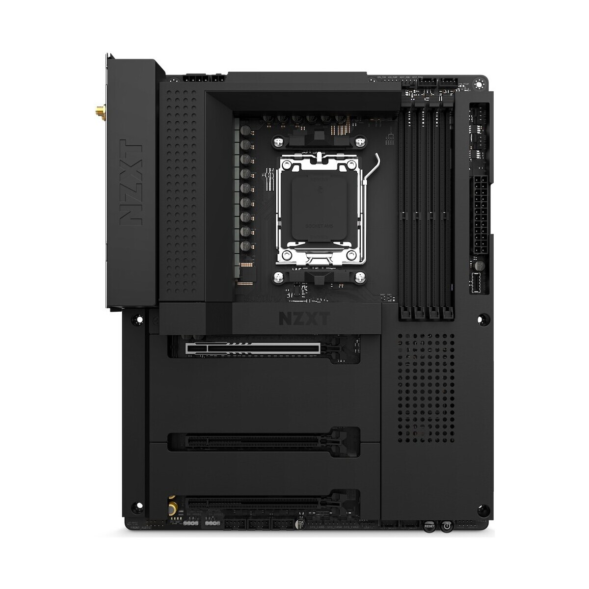 Scheda madre NZXT per PC nera con componenti visibili. La scheda madre è su sfondo bianco.