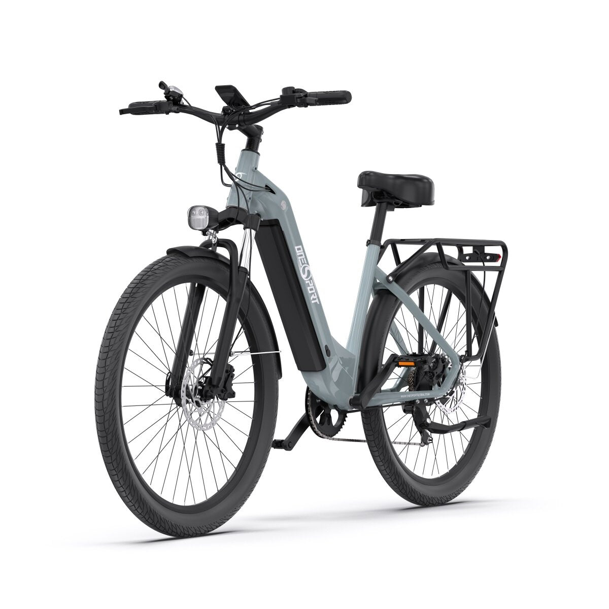 Ein graues Elektrofahrrad auf weißem Hintergrund. Es hat einen schwarzen Sitz, Reifen und einen Gepäckträger.