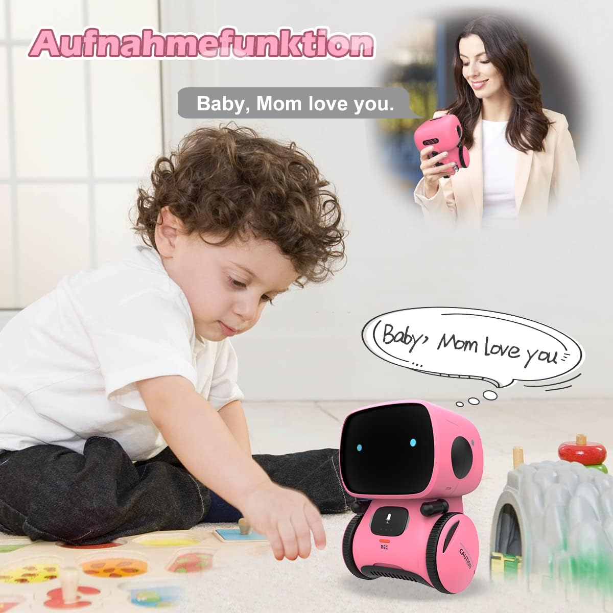 Ein Junge interagiert mit einem pinken Roboter. Eine Frau schaut im Hintergrund zu.
