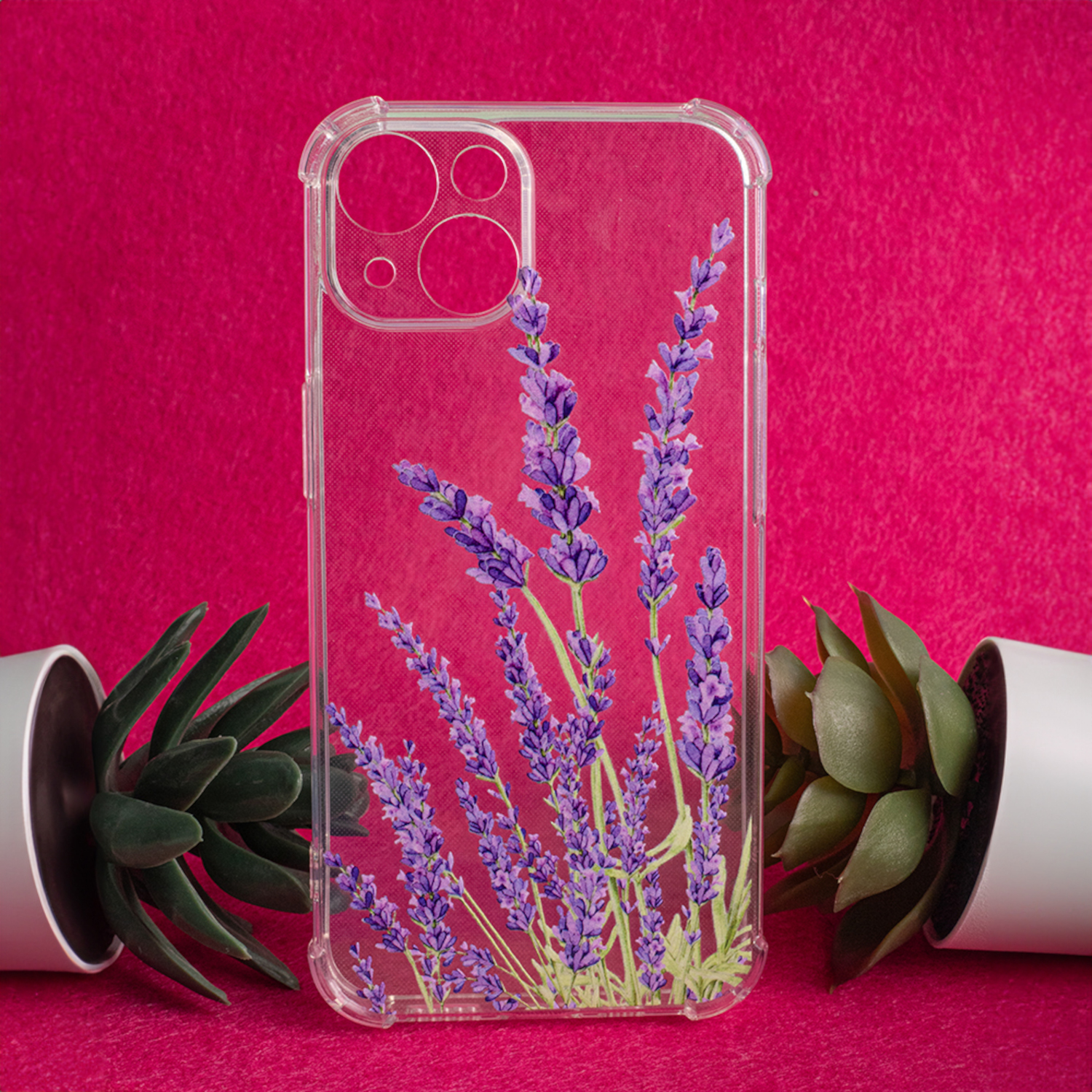 Transparente Handyhülle mit Lavendeldesign, zwei kleine Pflanzen und pinkfarbener Hintergrund.