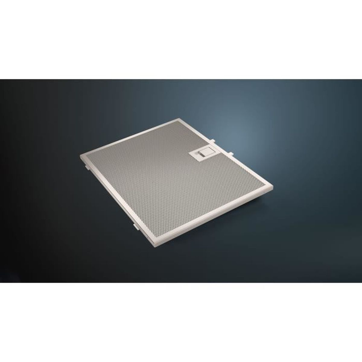 Filtro color argento, forma rettangolare, con manico.