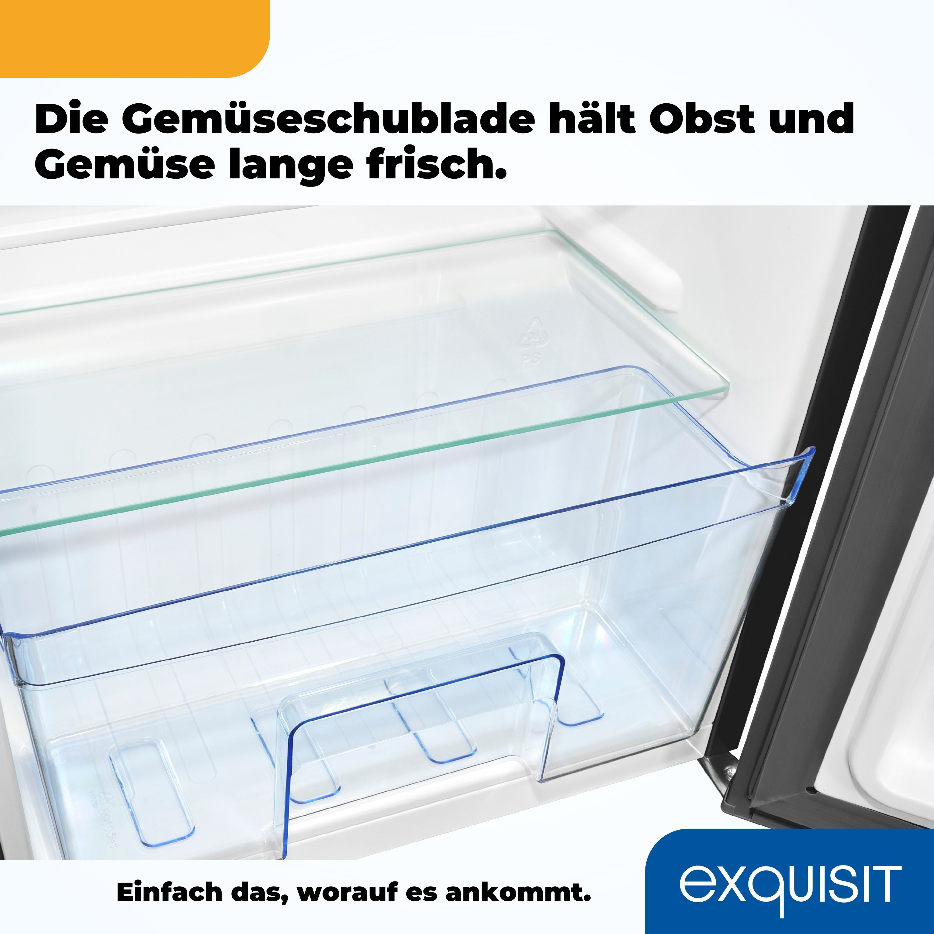 Kühlschrankinnenraum mit transparenten Kunststoffschubladen. Ein Regal hält Glasböden. Die Tür ist schwarz.